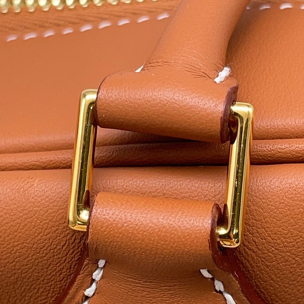 HERMES Plume Size 28 Swift Leather Gold