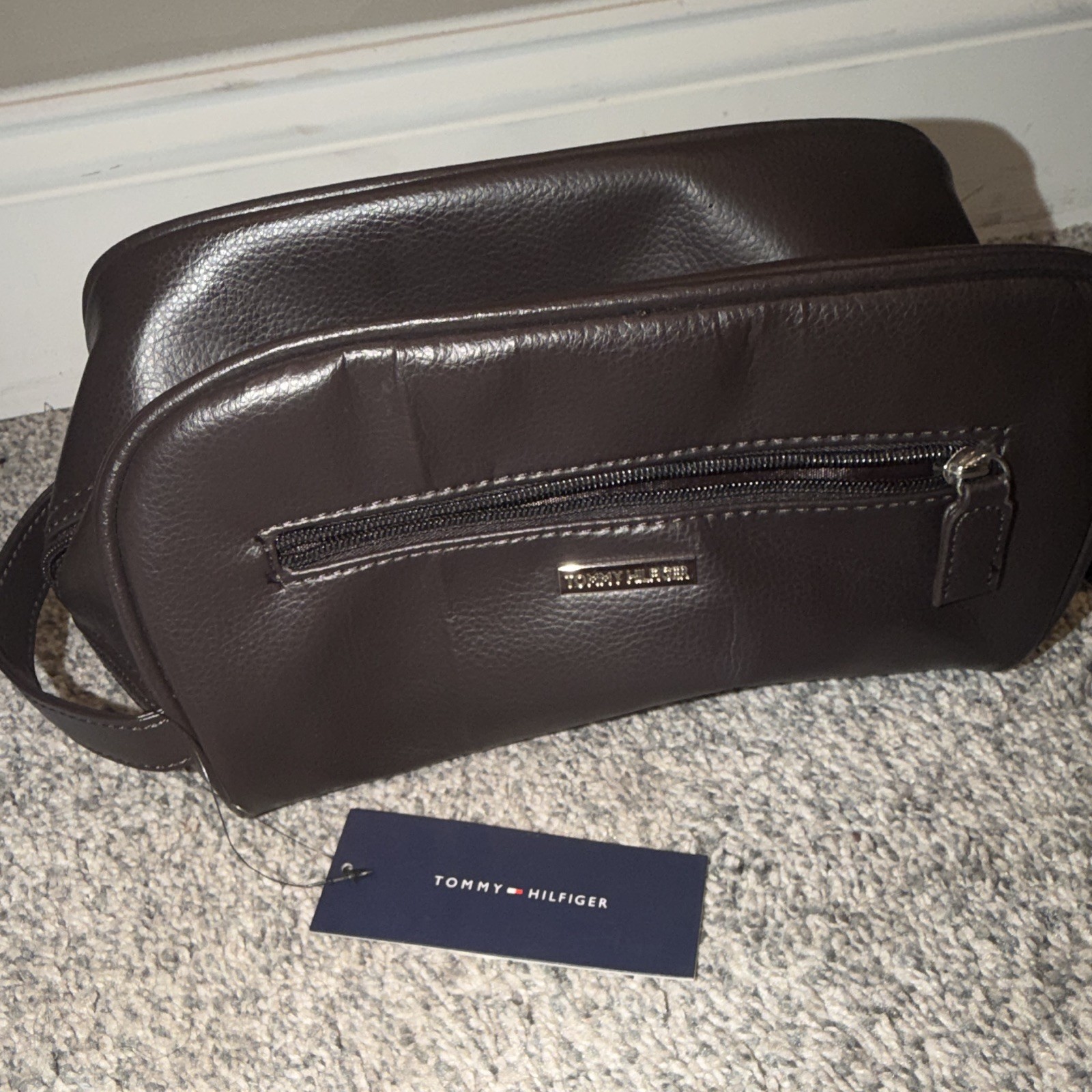 Tommy Hilfiger Brown Cosmetic Toiletry Bag Zip Wrist Strap Inner Pockets Logo