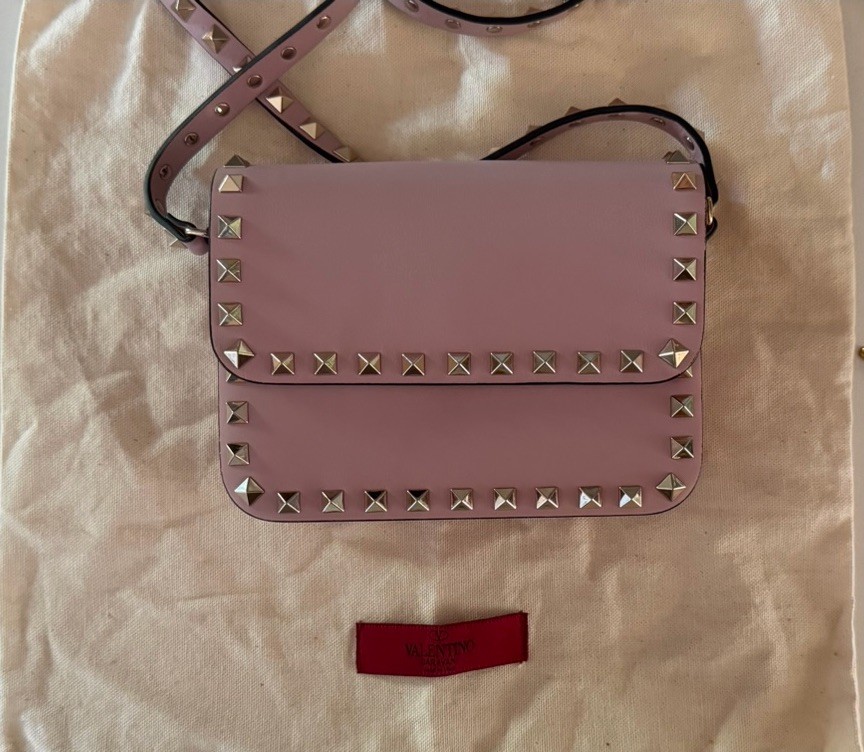Valentino Rockstud Light Mauve Gold Crossbody Bag – Authentic/ Good Condition