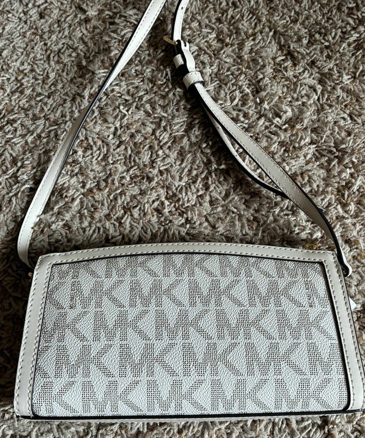 NEW Michael Kors Jet Set Cream Logo Medium Curved Signature Crossbody Bag NWT