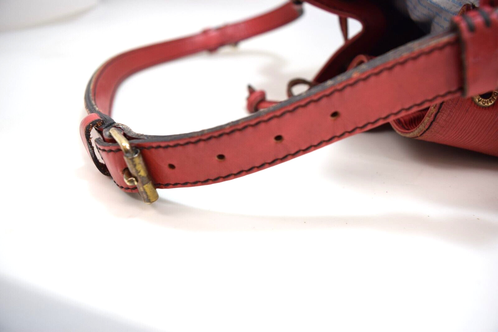 Auth Louis Vuitton Petit Noé Shoulder Bag Epi Leather M44107 LV 50993