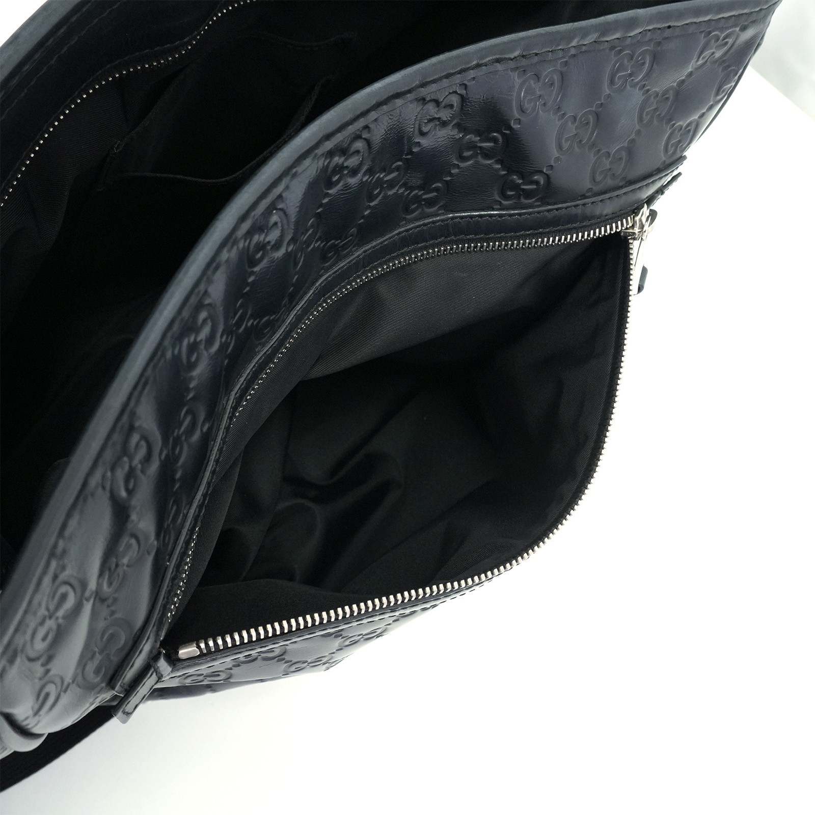 GUCCI Guccissima 322080 Messenger Bag 493075 Black Italy Auth #58556A