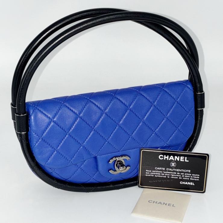 Chanel Hula Hoop Bag Handbag Matelasse Lambskin Black r0_0509