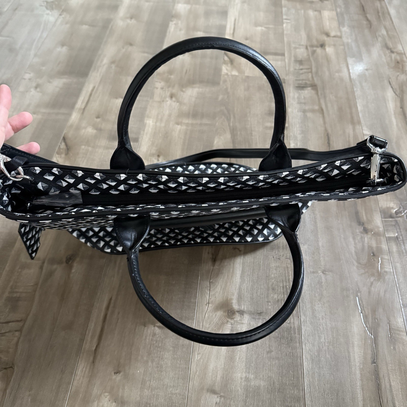 Vera Bradley Tassel Tote Large Black White Geometric Luggage Tag Leather