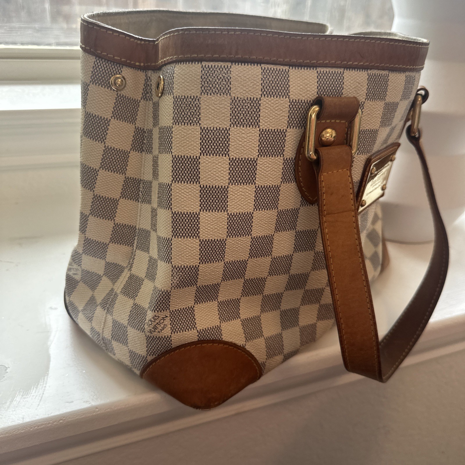 Louis Vuitton Hampstead Shoulder Bag MM Beige/Gray Canvas