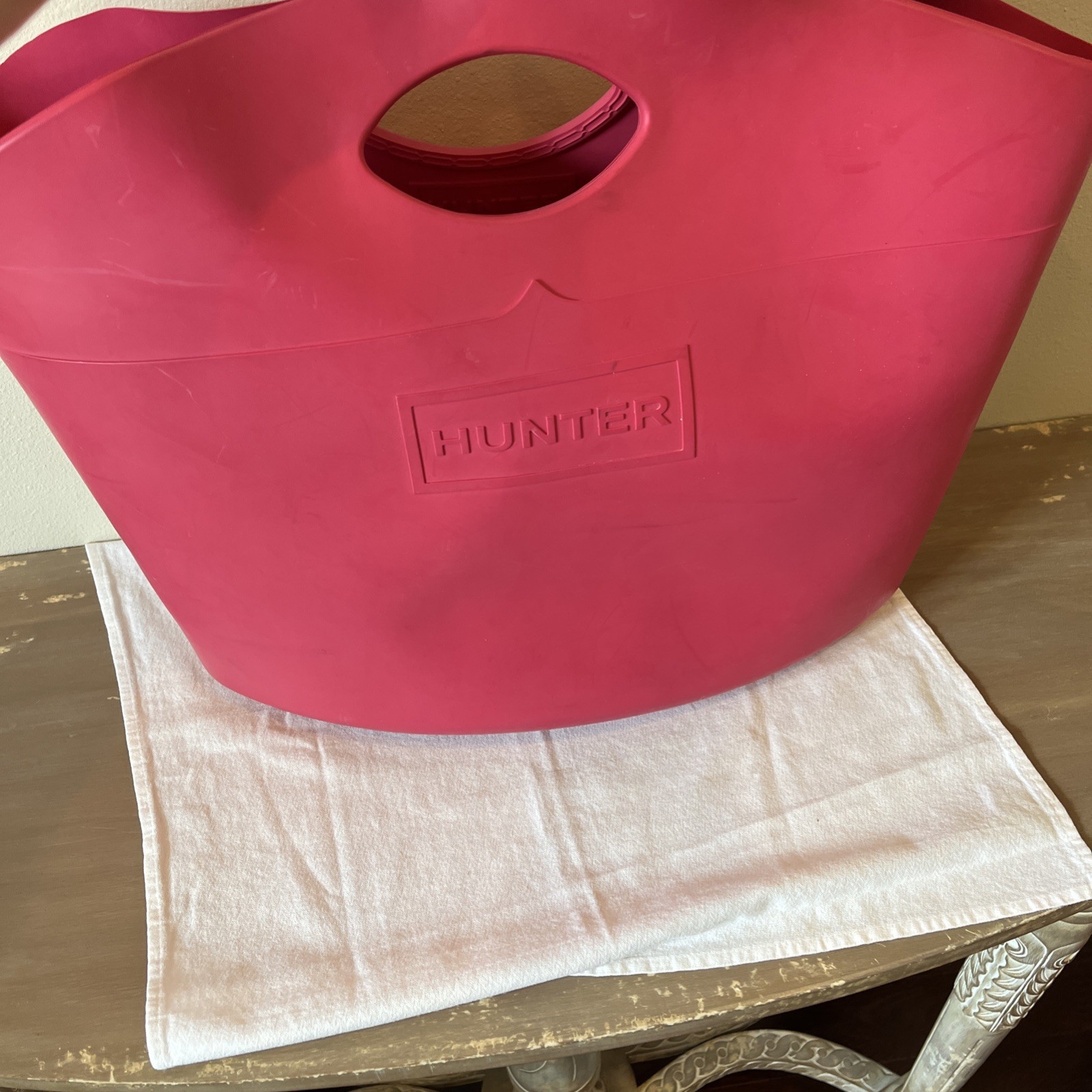 Hunter Red Rubber Double Handle Large Tote Bag Shopper 14”x 20”