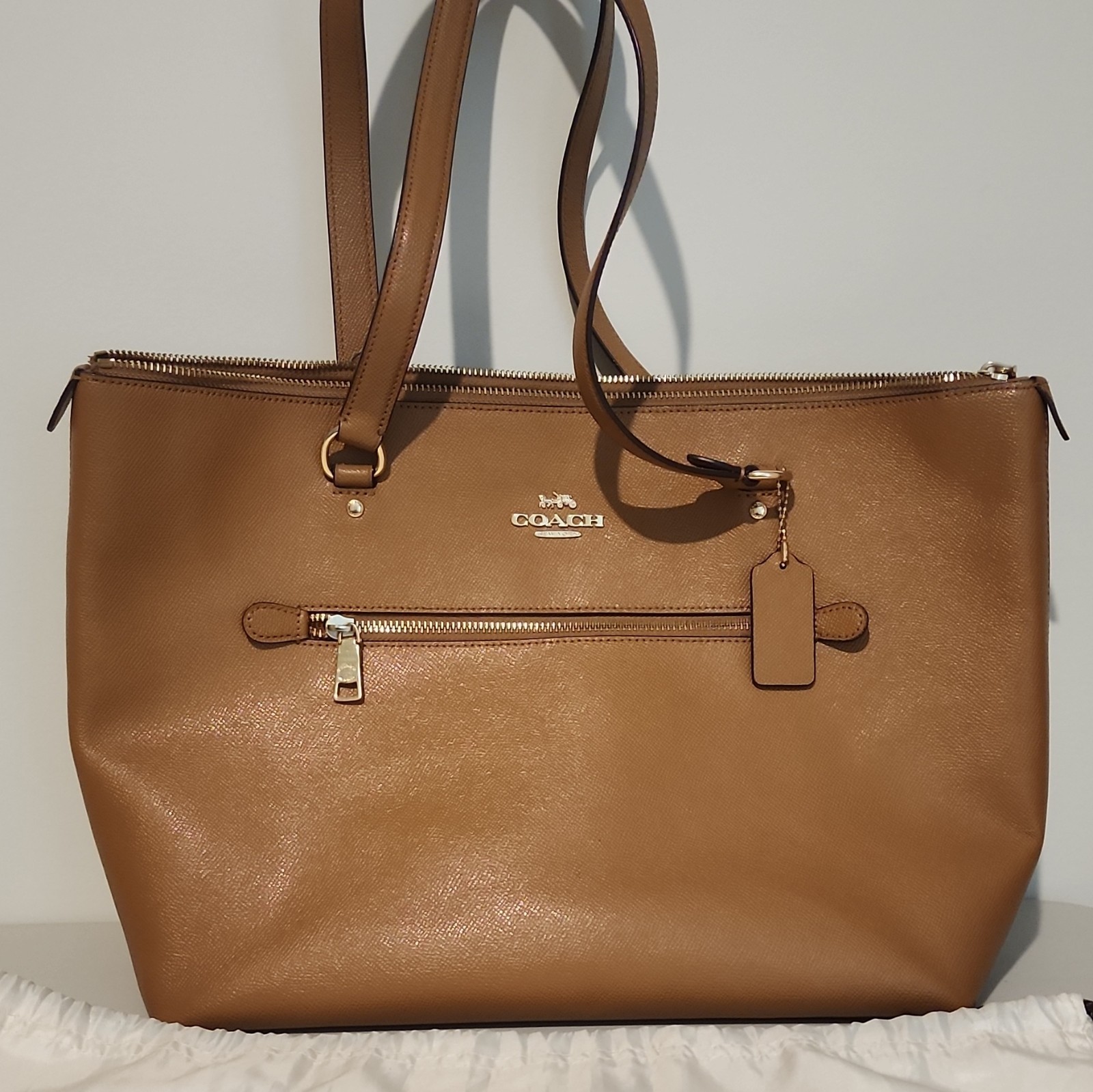Coach Women’s Medium Brown Pebbled Zip Tote Gold Hardware Dust Bag Logo