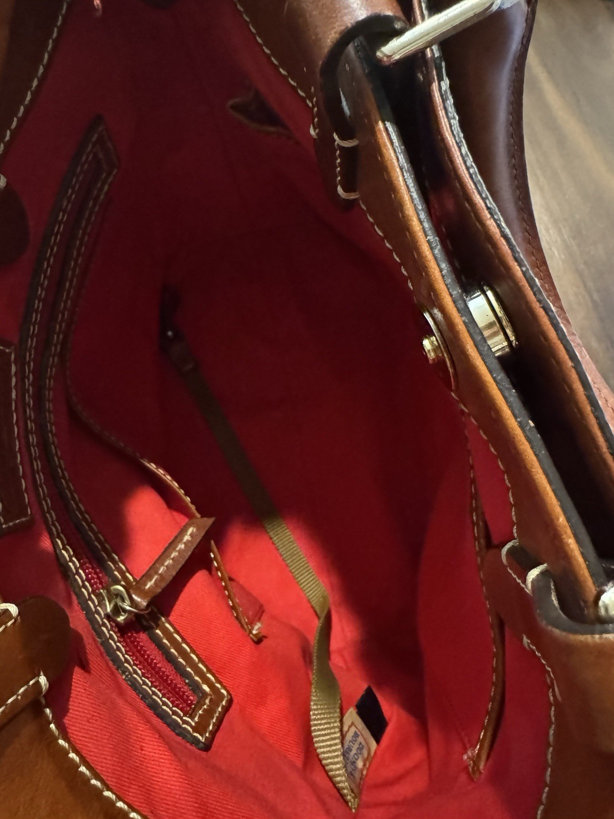 Dooney & Bourke Genuine Leather Pebble Grain Tote Detachable Strap Red Lining