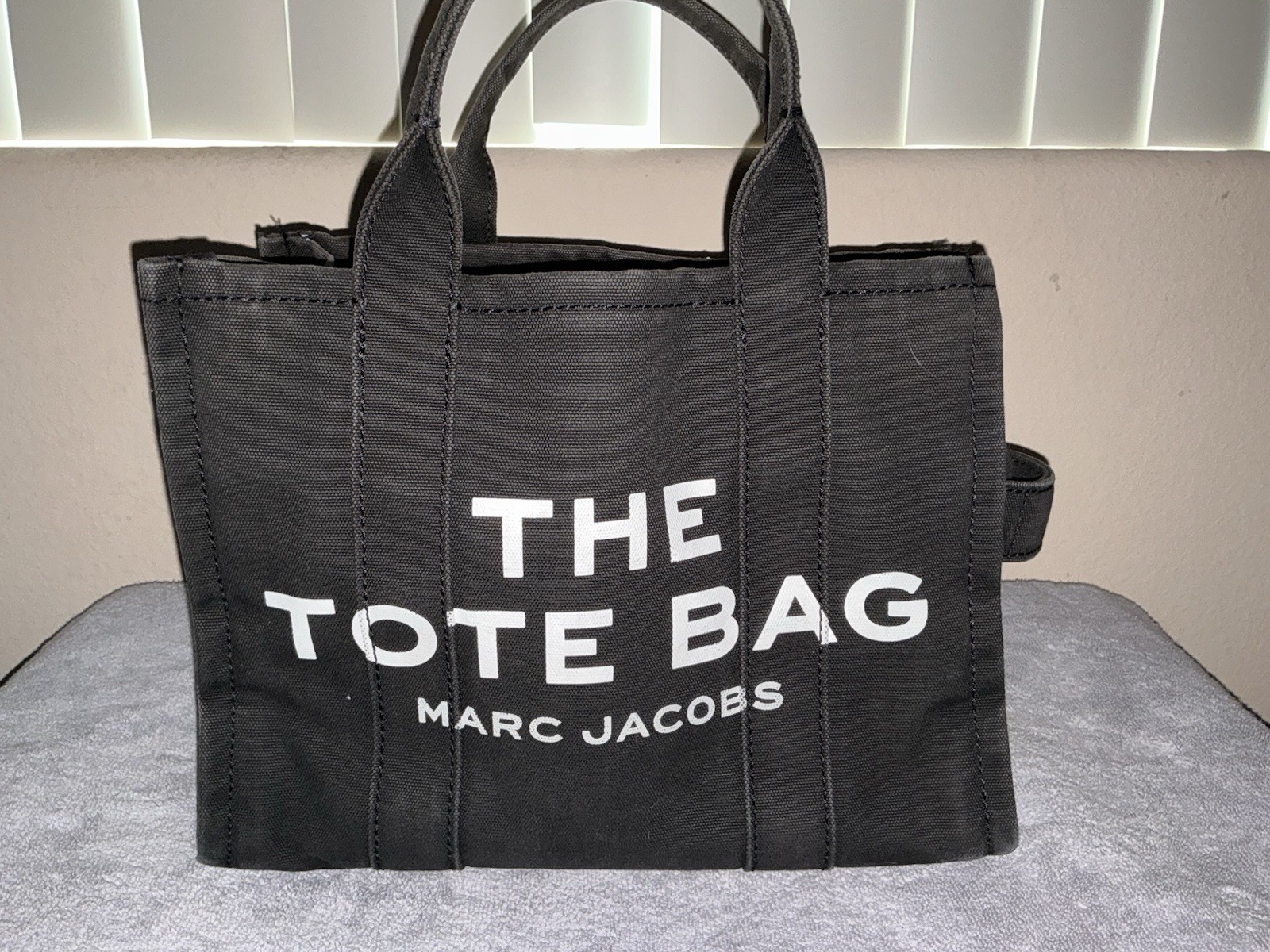 Marc Jacobs The Tote Bag Black Small