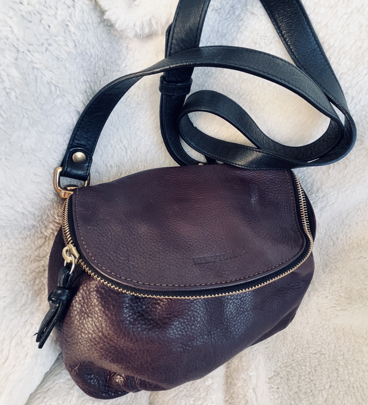 Kempton & Co. Pebbled Leather Crossbody Bag Burgundy Plum Zipper Flap – Good