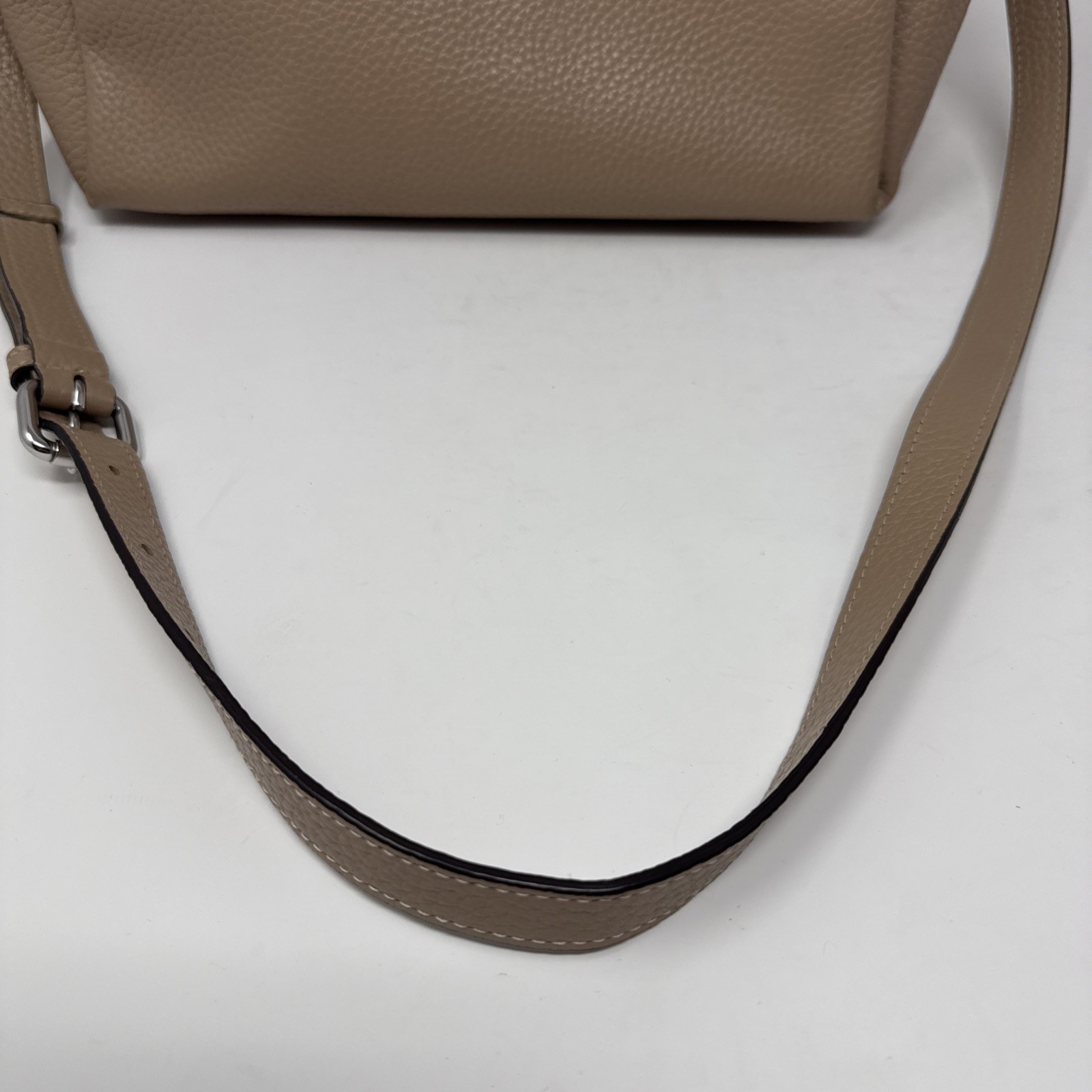 Coach Waverly Shoulder Bag Tan Pebbled Leather Silver Hardware – Y2K Style