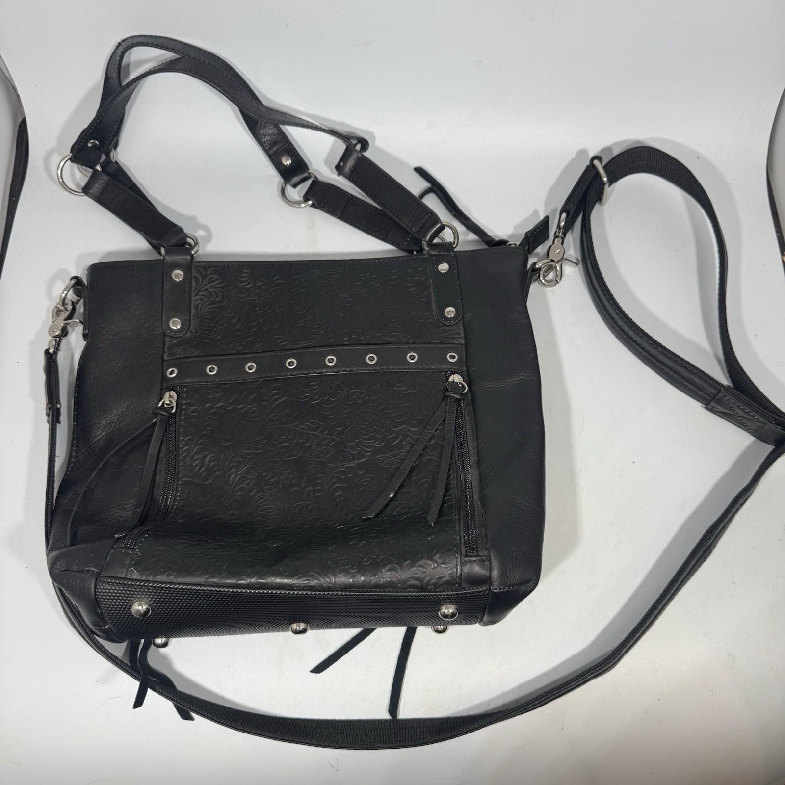 Concealed Carry Gun Tote’n Mamas CCW Purse, Leather Tooled Handbag Black