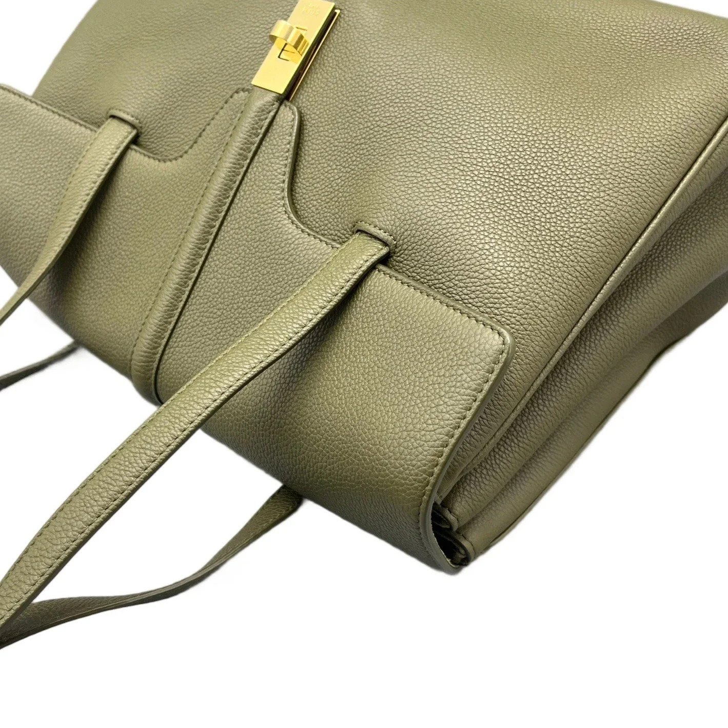 Celine Medium Soft 16 Kaki Grained Calfskin (ym062226a4r)