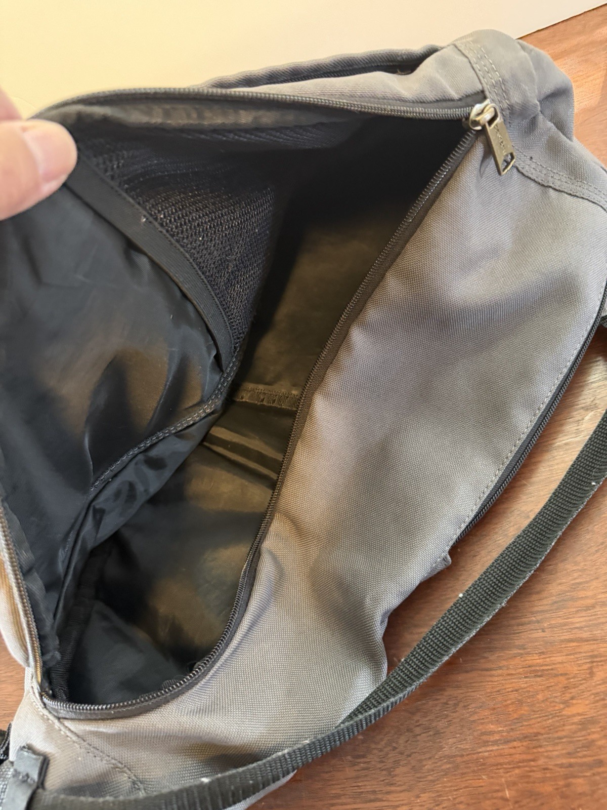 Uni-sex Carhartt sling bag crossbody B000028200399 Grey Purse Shoulder Bag