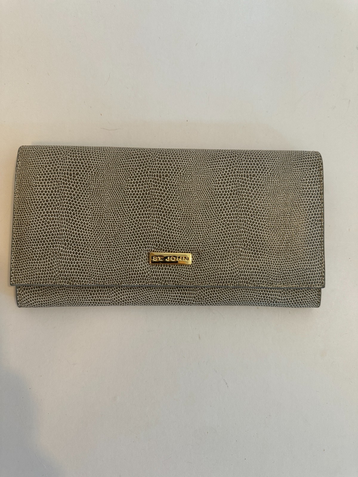 St John Wallet Organizer Clutch 9.5 Inch Embossed Leather Lizard Print Gray Nice