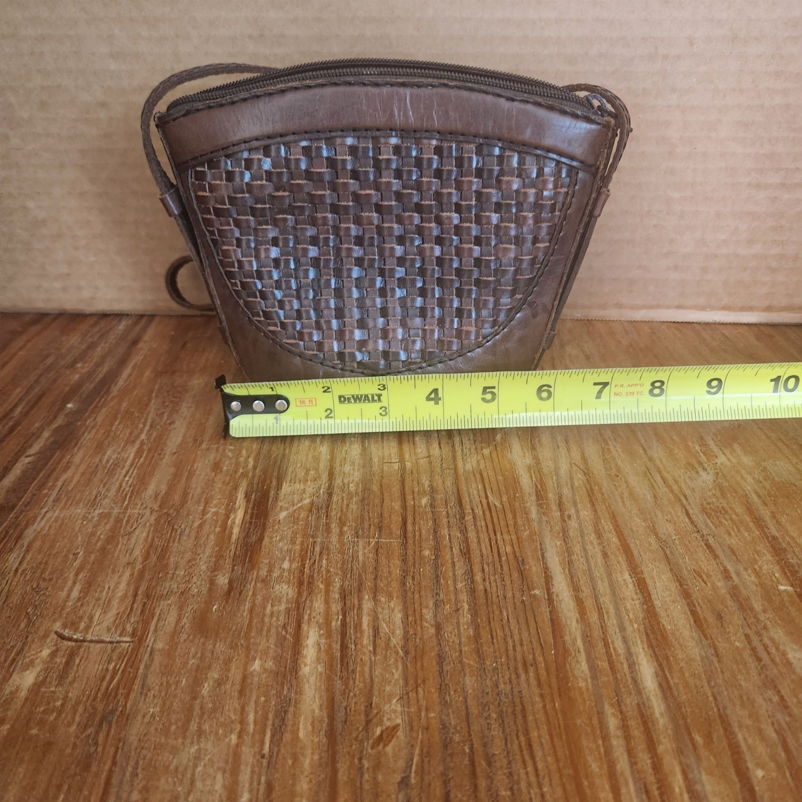 Vintage Elliott Lucca Brown Structured Leather Crossbody Small Basketweave
