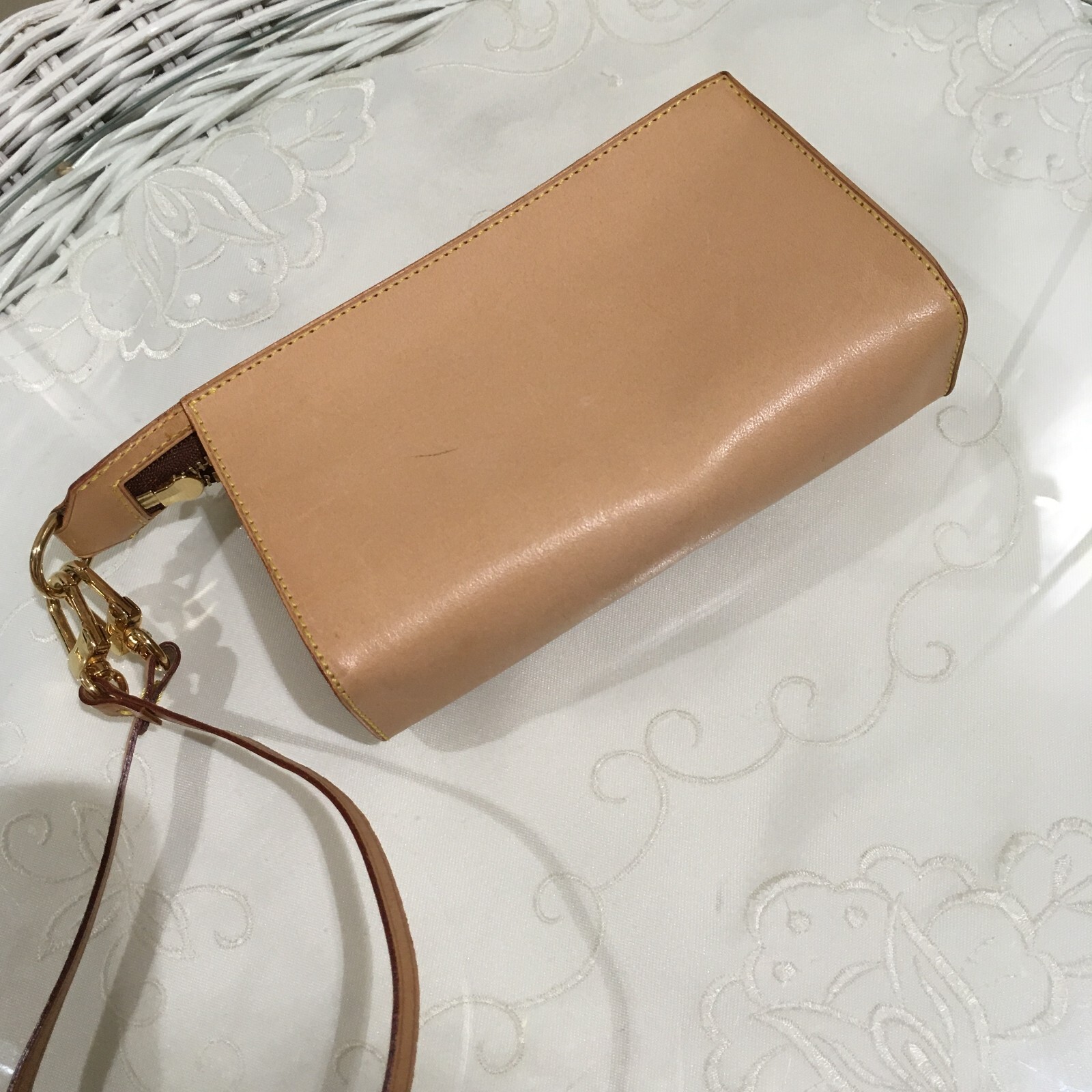 LOUIS VUITTON Accessory porch nume leather 5.5x3in