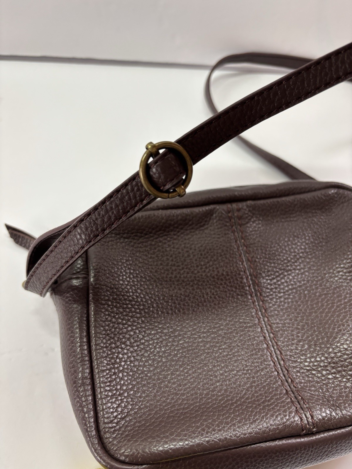 The Sak de young Brown Pebbled 100% leather body Crossbody camera Bag