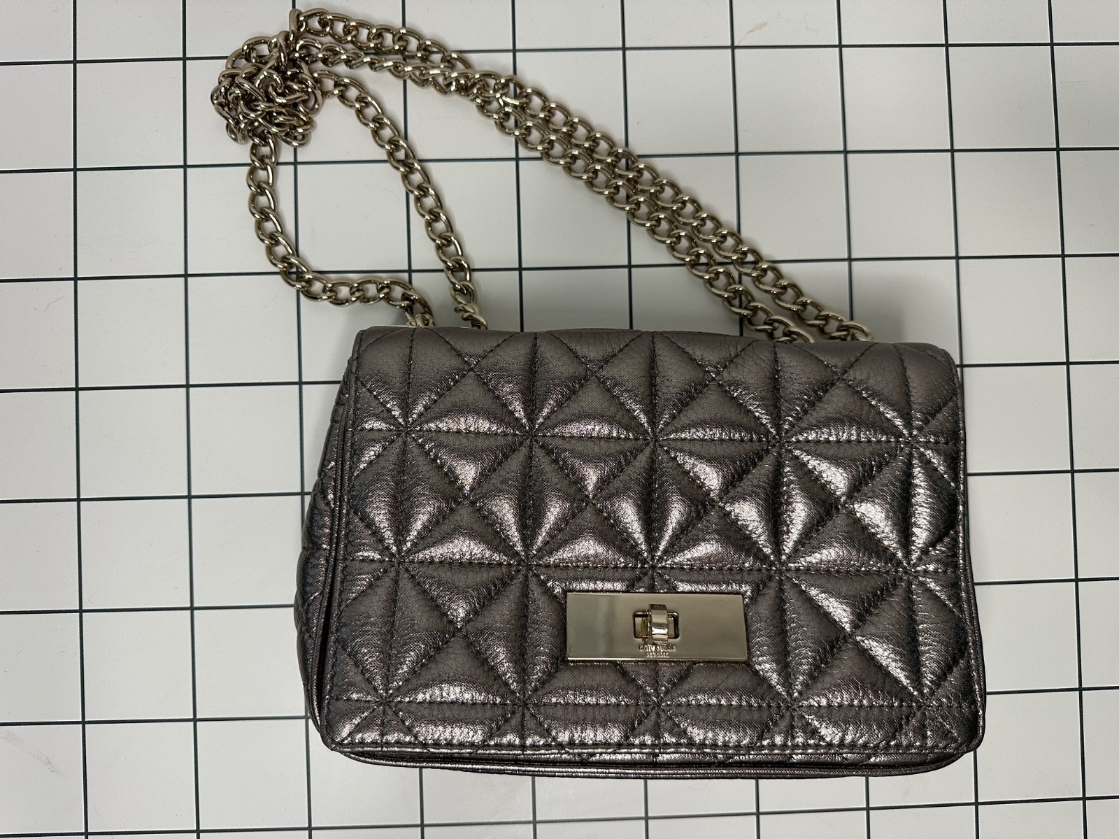 Kate Spade Silver Chain Quilted Bag w/ dustbag (Excellent Condition)