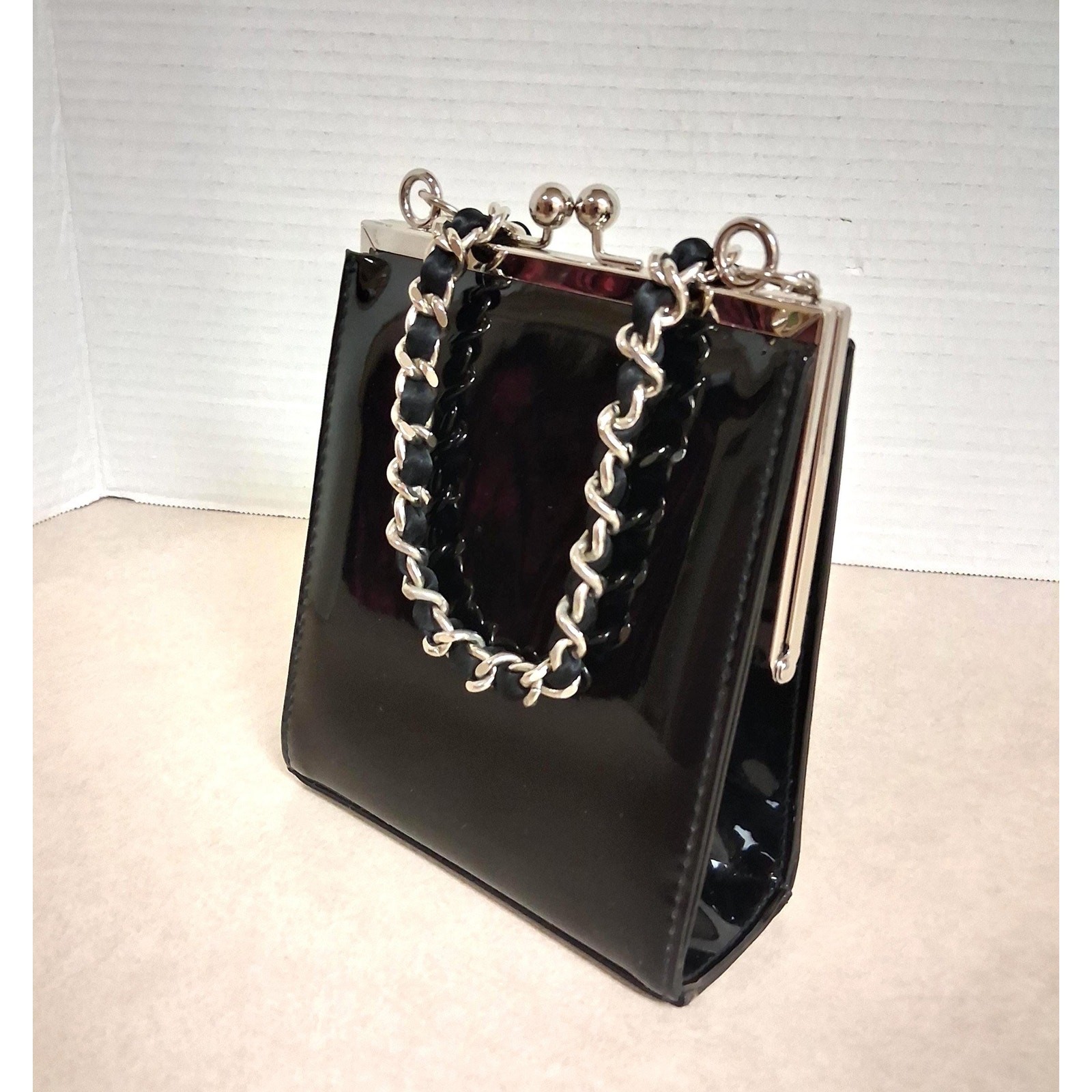 Black Patent Leather Style LINEA PELLE Evening Bag, Formal Purse Patent Chain