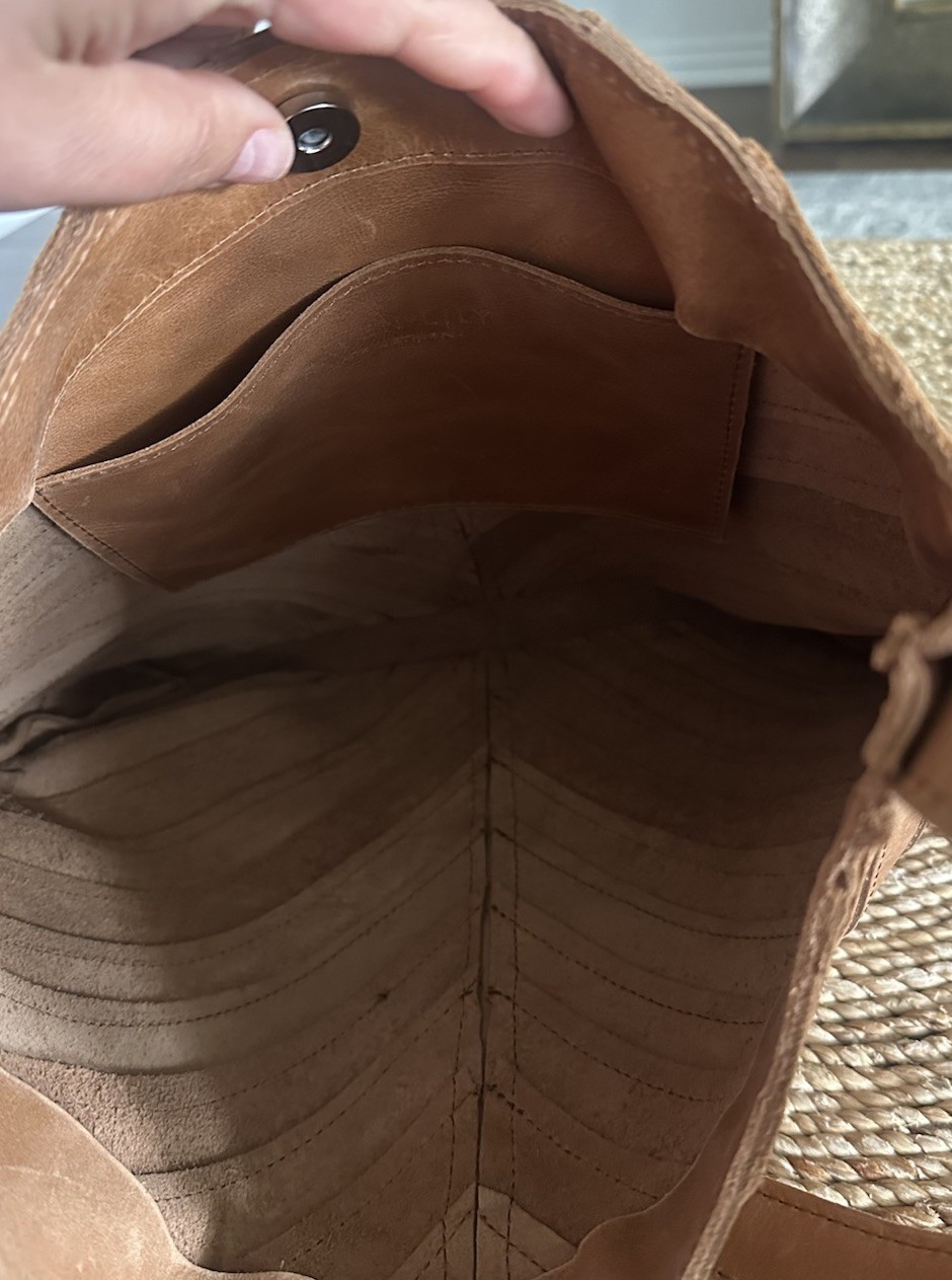 Raven And Lily Magnolia Home Crossbody Leather Bag