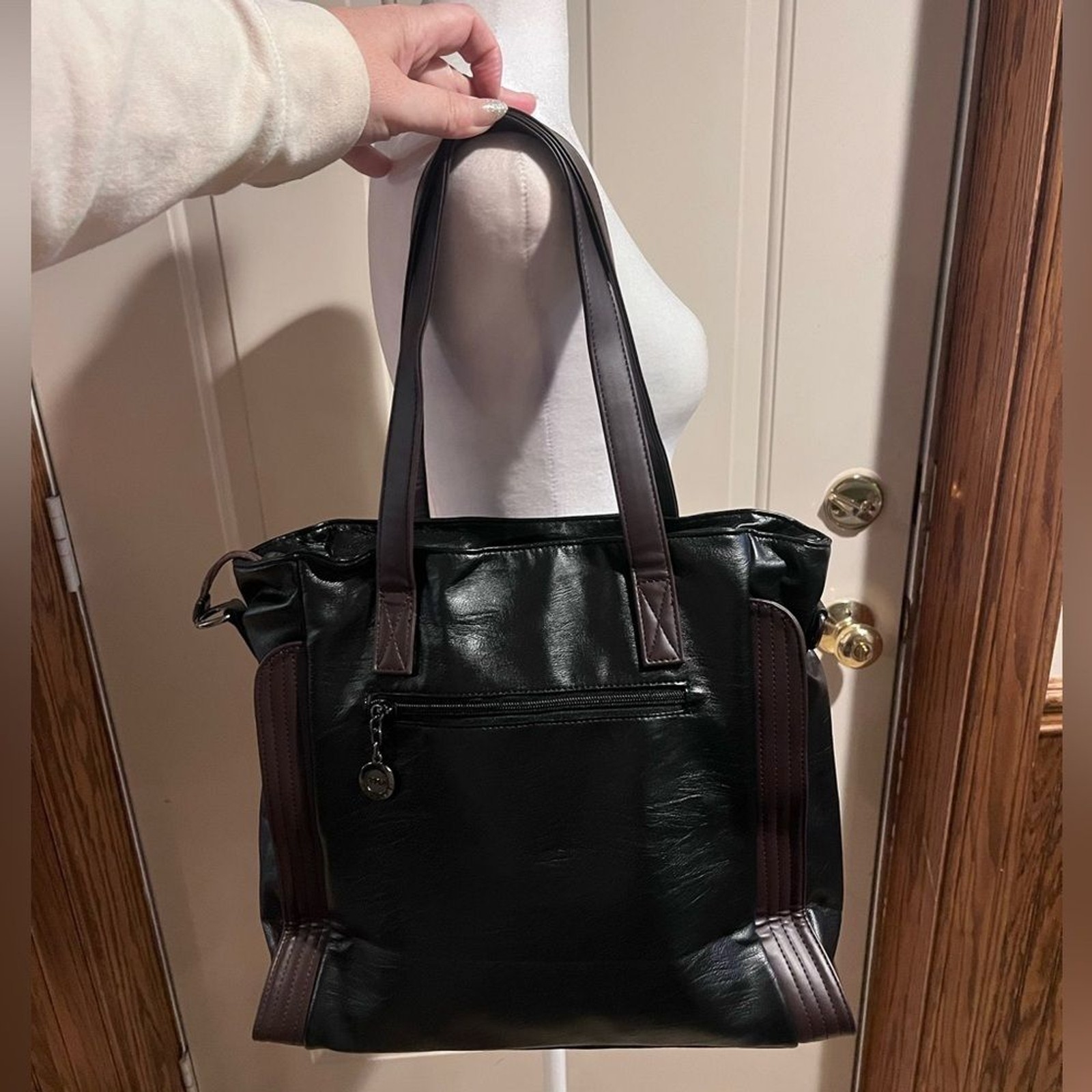 NEW Yaldomt Black/Brown Leather Bag Multi Pocket Zipper Closure