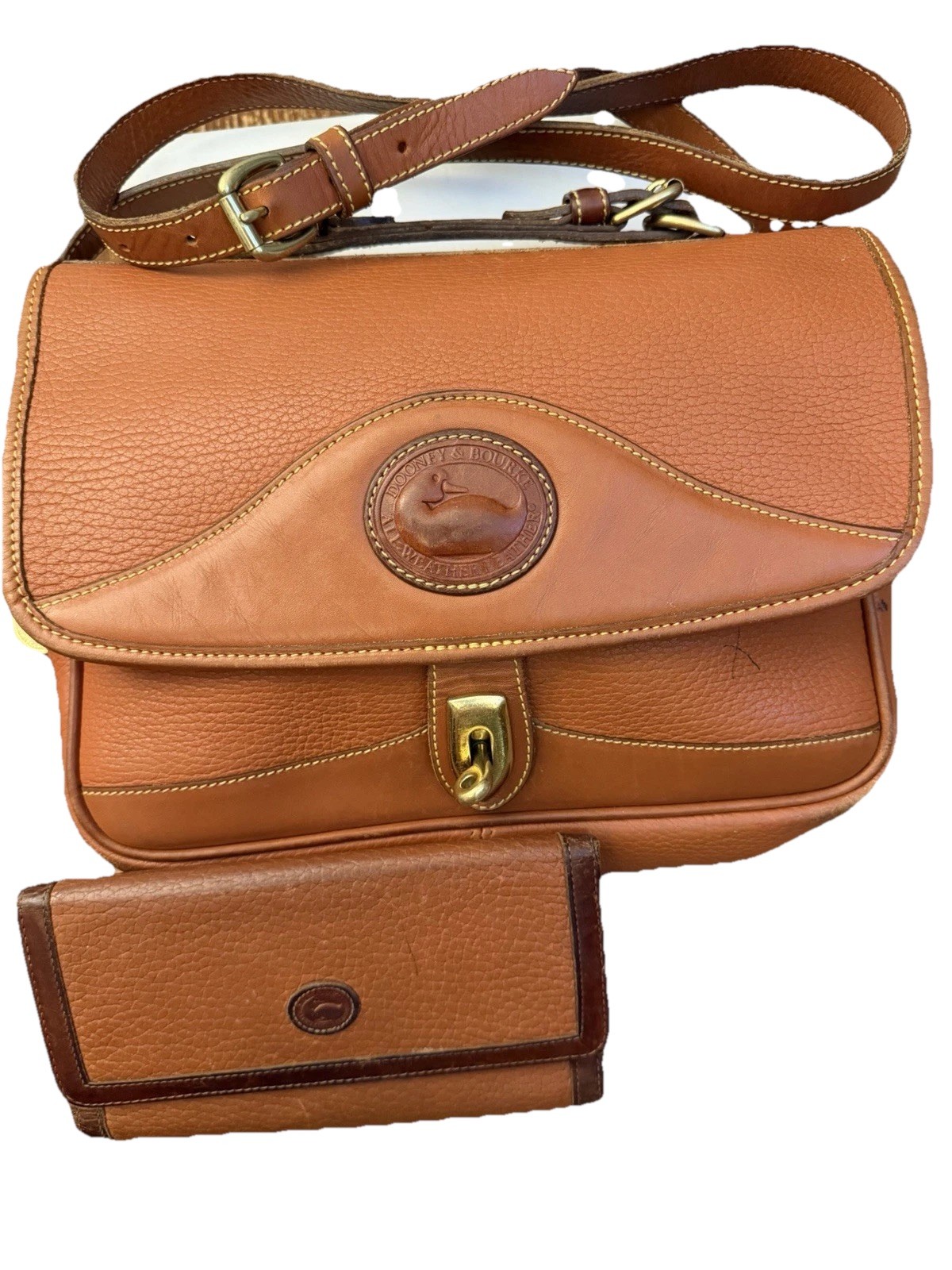 Dooney & Bourke Brown Pebbled Leather Cross Body Handbag Purse & Wallet
