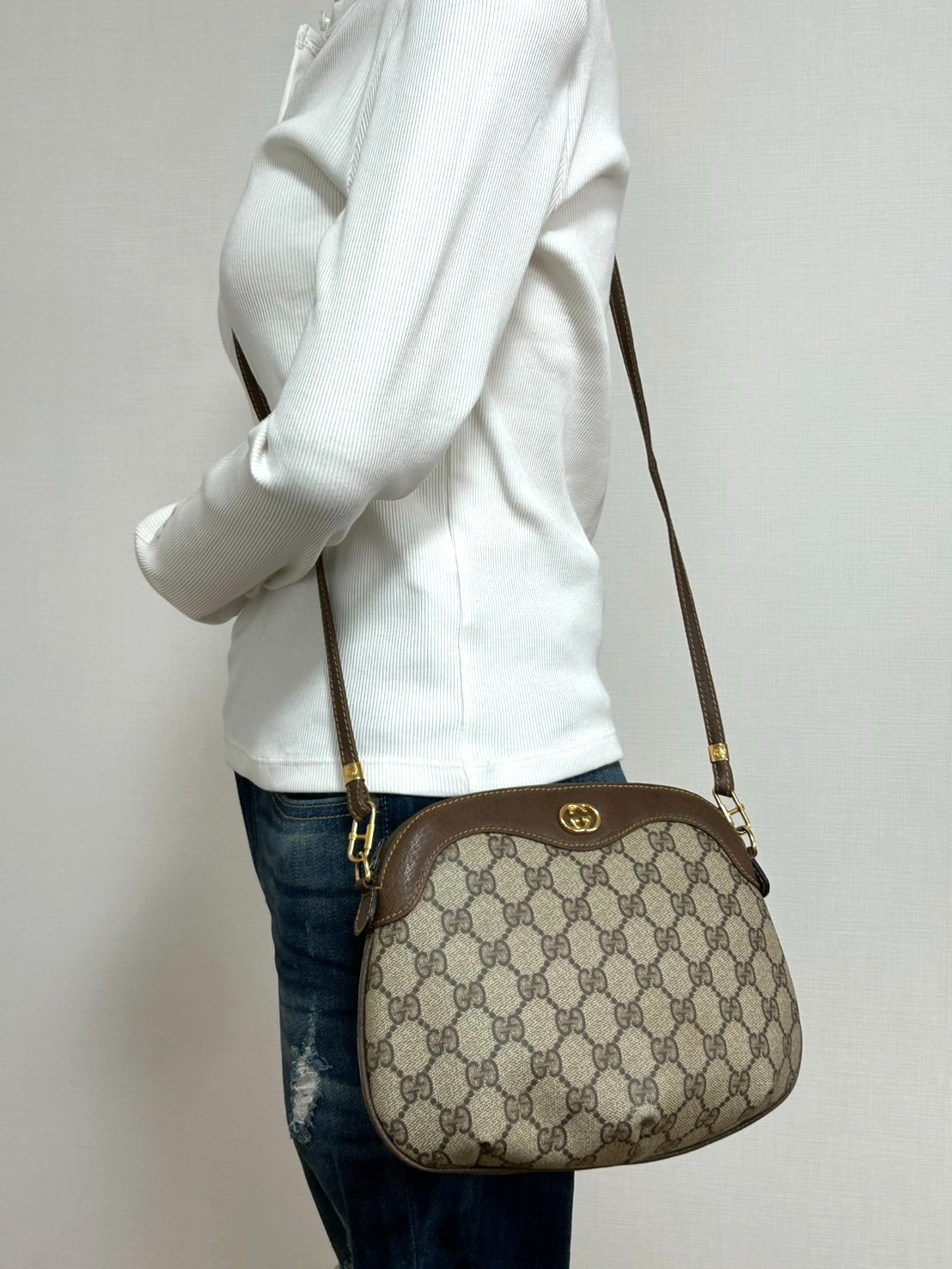 Vintage GUCCI GG Supreme Shoulder Bag Brown PVC Leather Auth