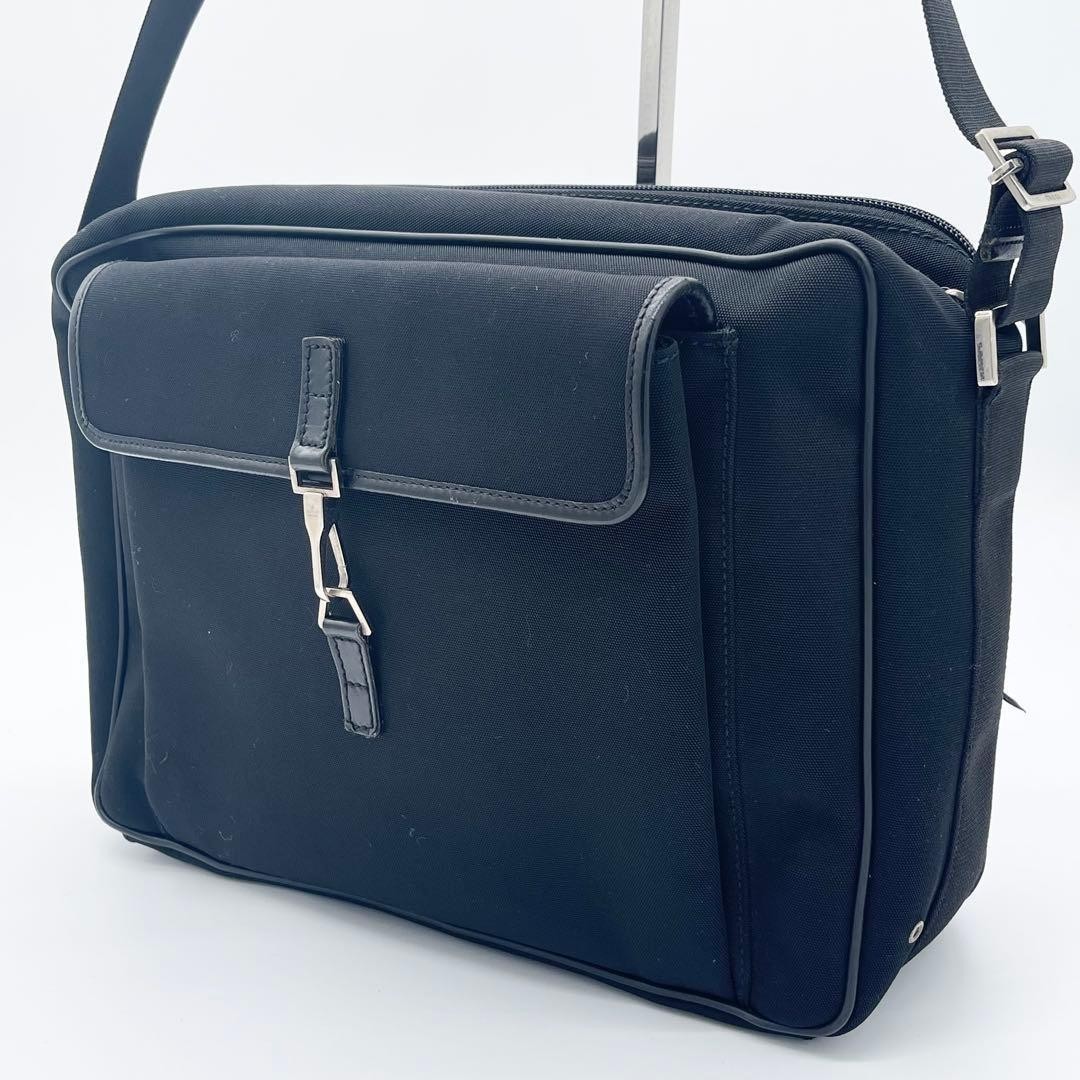 GUCCI Jackie Messenger Bag Black Nylon Size: W12.2xH8.9″ Strap: 15.3 in.