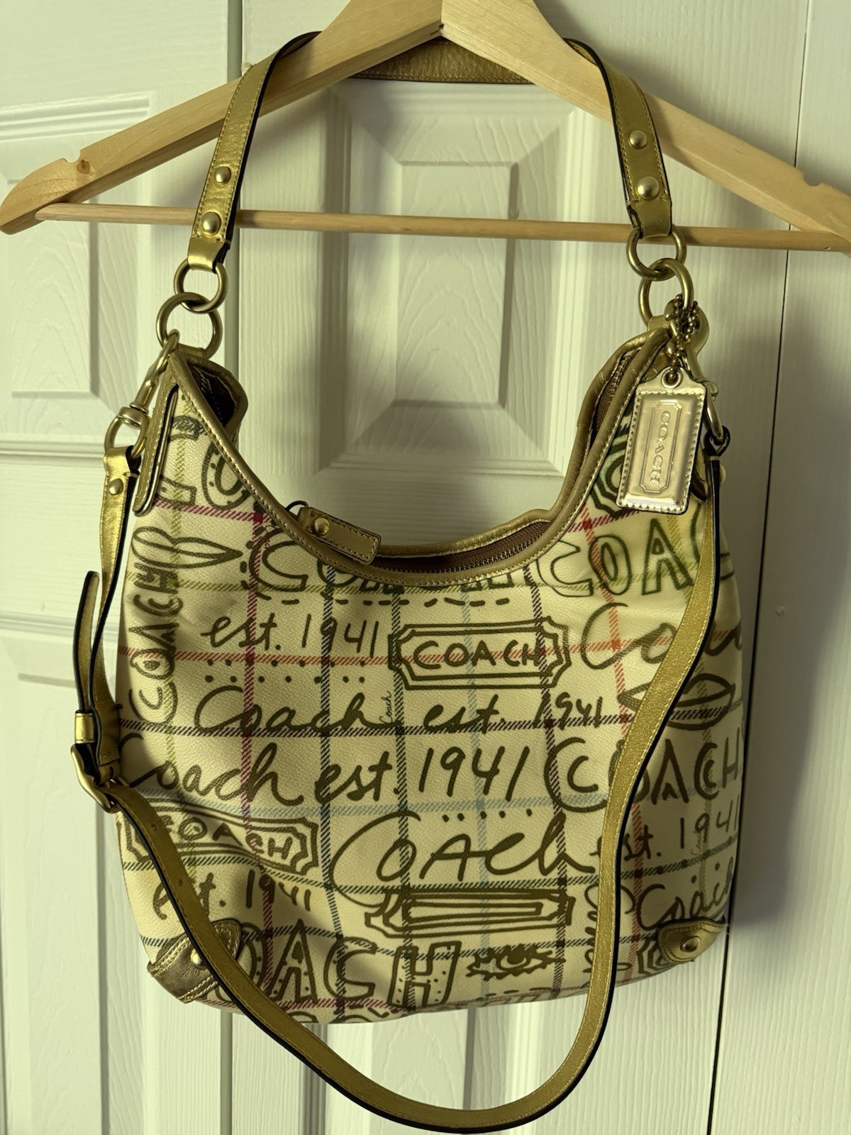 Coach Graphic Logo Print Zip Medium Shoulder Bag Pink Lining Inner Pockets
