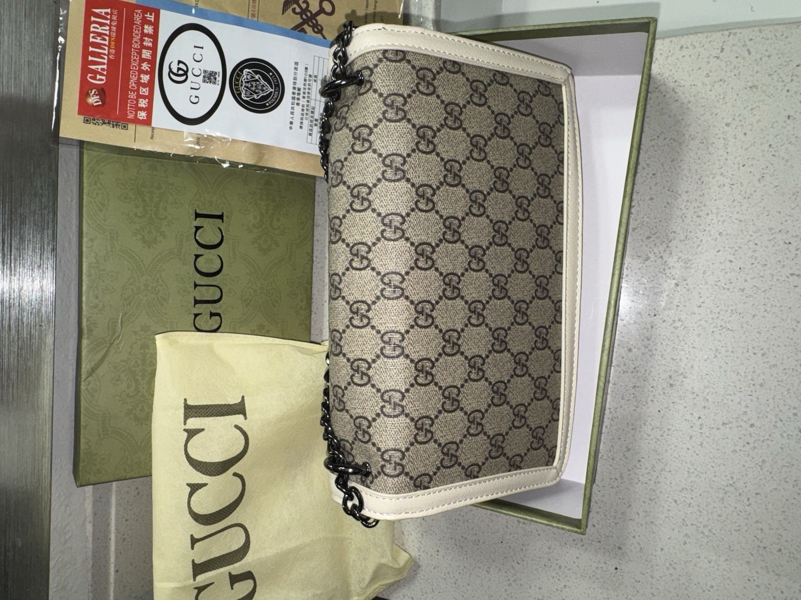 Gucci Beige/Ivory GG Logo Chain Strap Shoulder Bag Black Hardware, Box/Dust