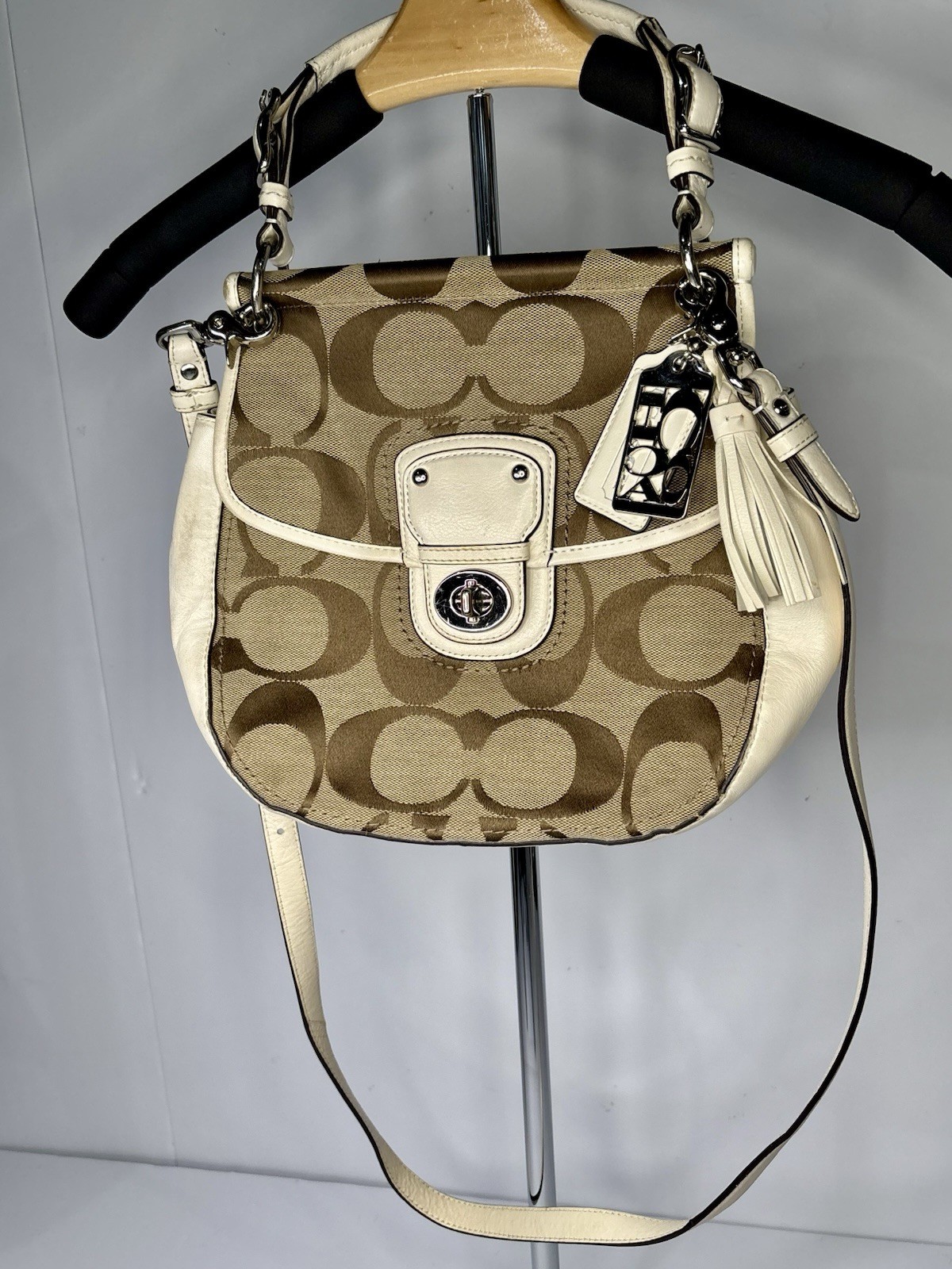 Coach Legacy Willis 70th Anniv Sig C Khaki White Leather Purse Crossbody 19034