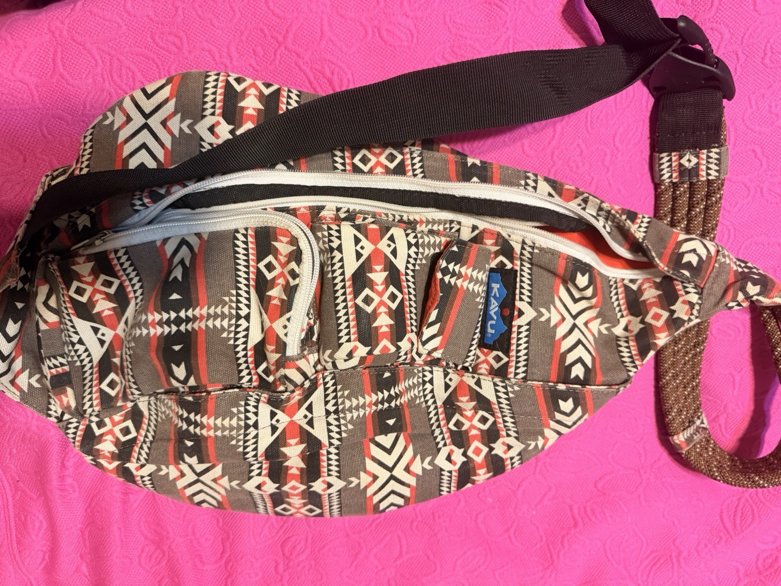 Kavu Rope Sling Crossbody Bag Aztec