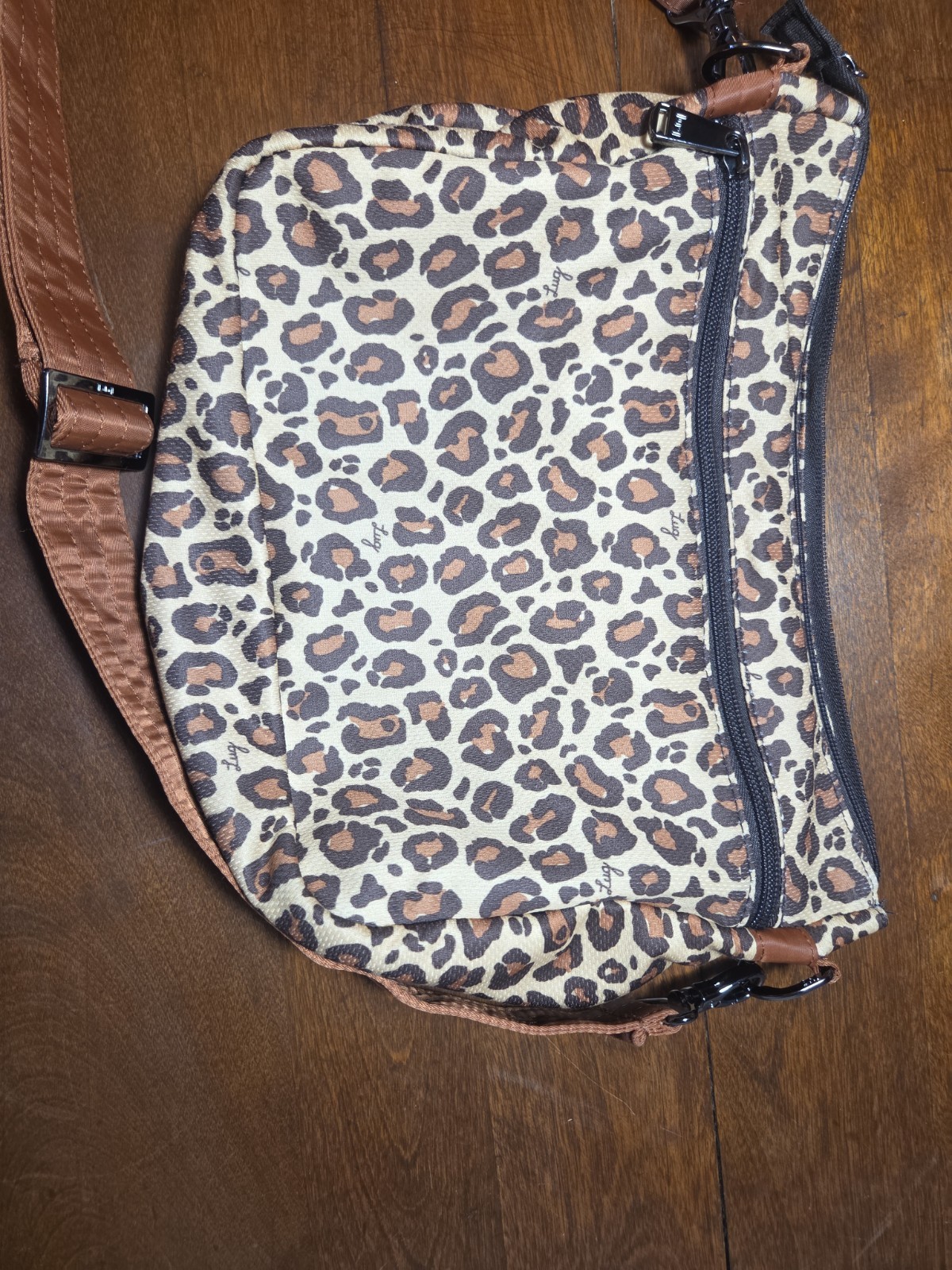 Lug Slider Freestyle Cheetah Leapord Print Crossbody Bag Purse Black Chrome