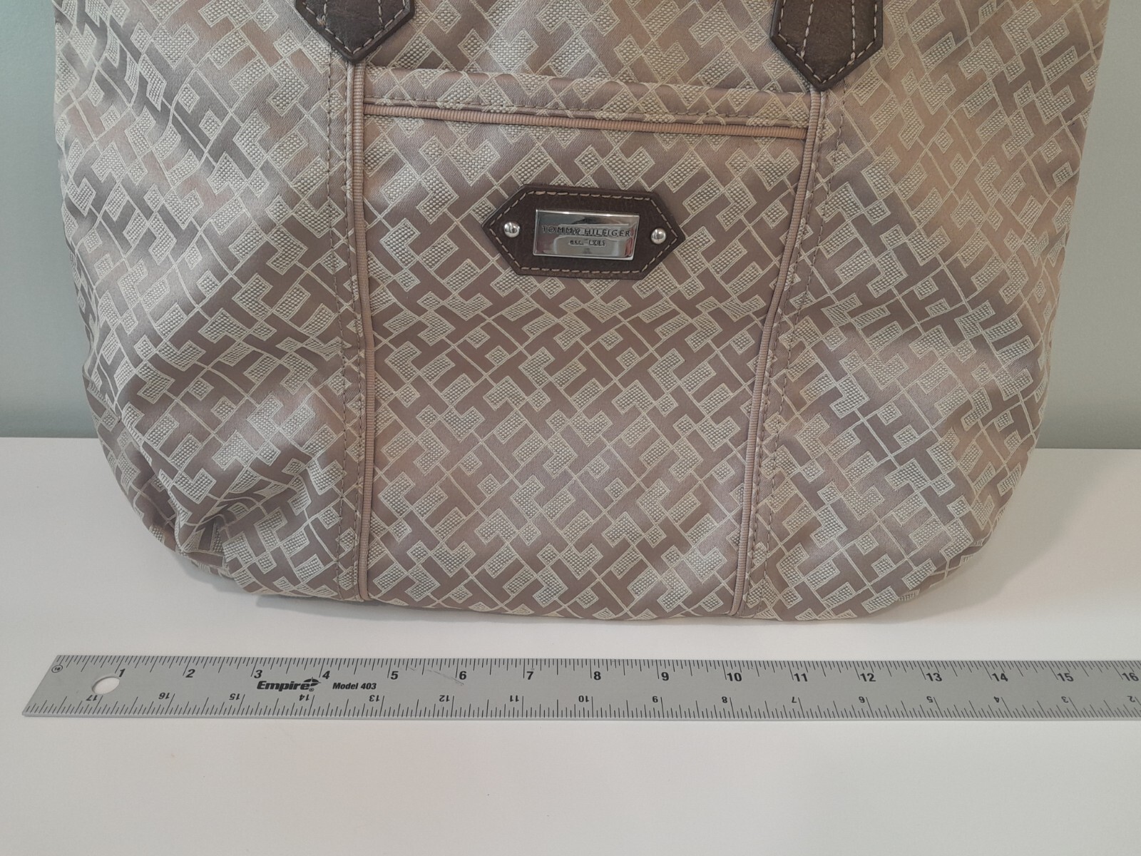 Tommy Hilfiger Monogram Purse Sample Handbag Tan Brown Logo T H Rare HTF