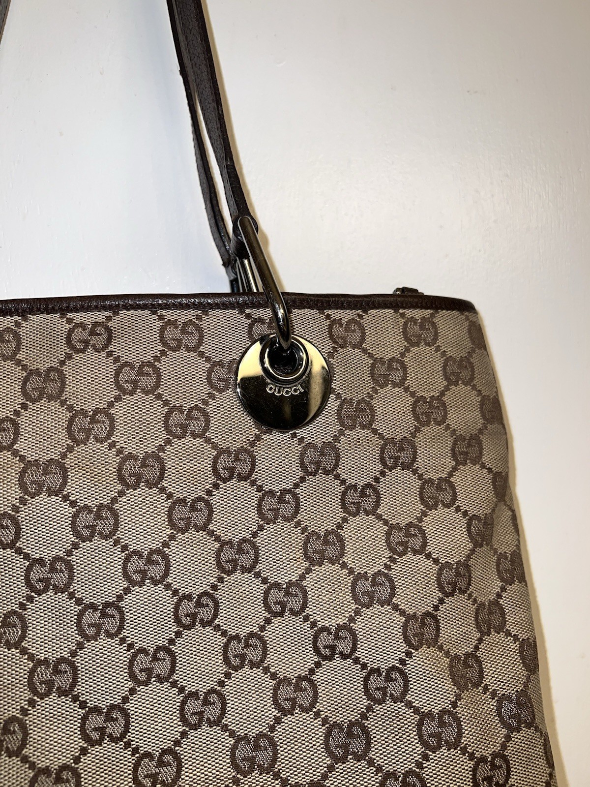 Gucci GG Monogram Zip Top Medium Tote Beige/Brown Leather Trim Inner Pockets