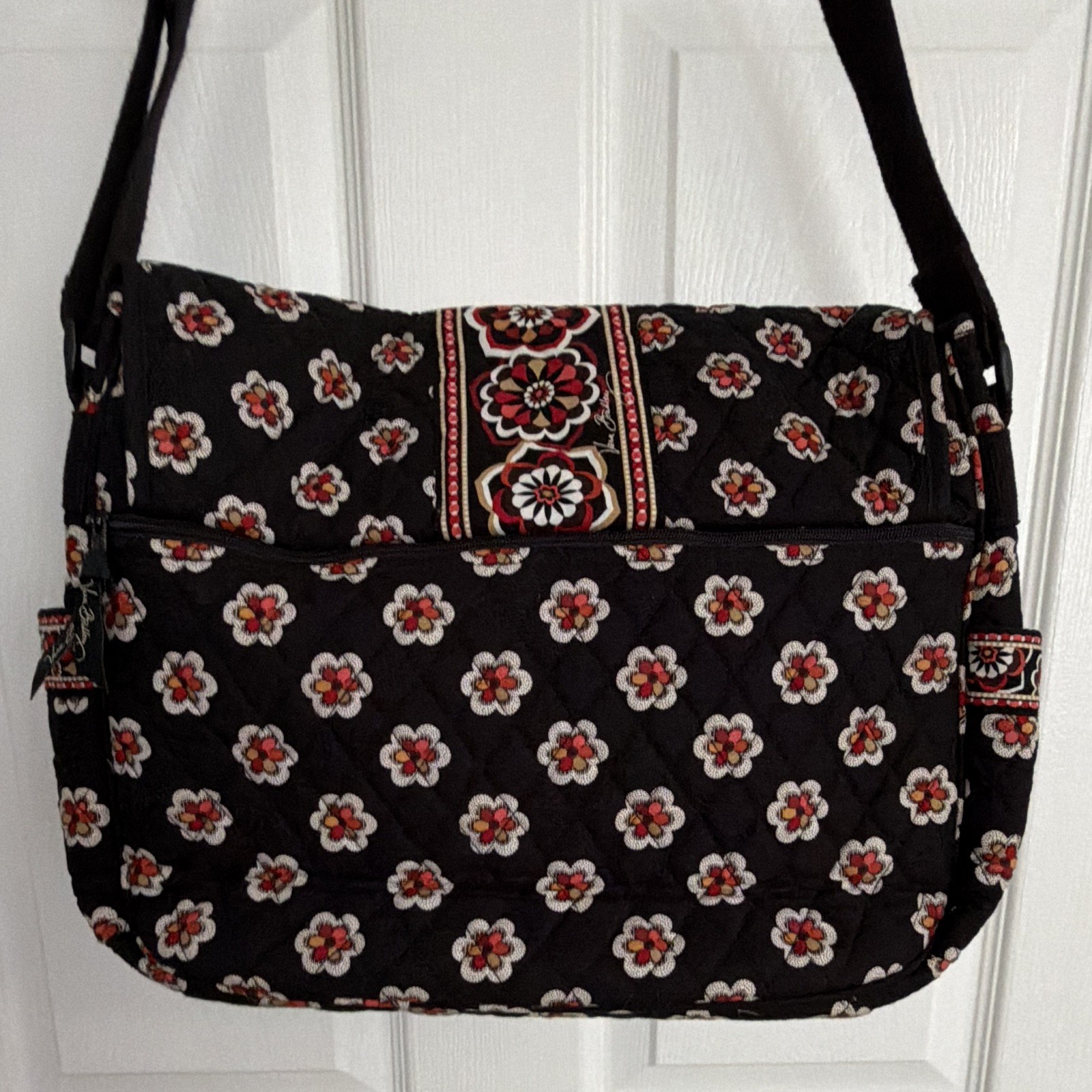 Vera Bradley Retired Piroutte Messenger Shoulder Bag Black Floral