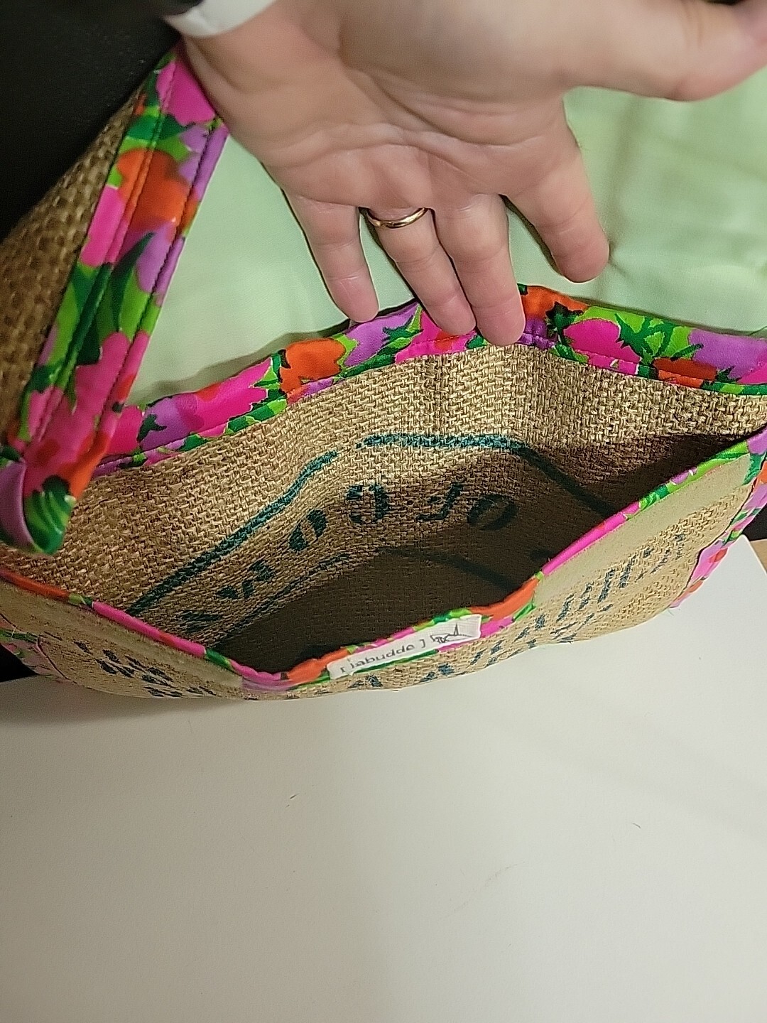LABUDDE Coffeebean Burlap Padded Purse Handbag Floral Border .READ READ READ