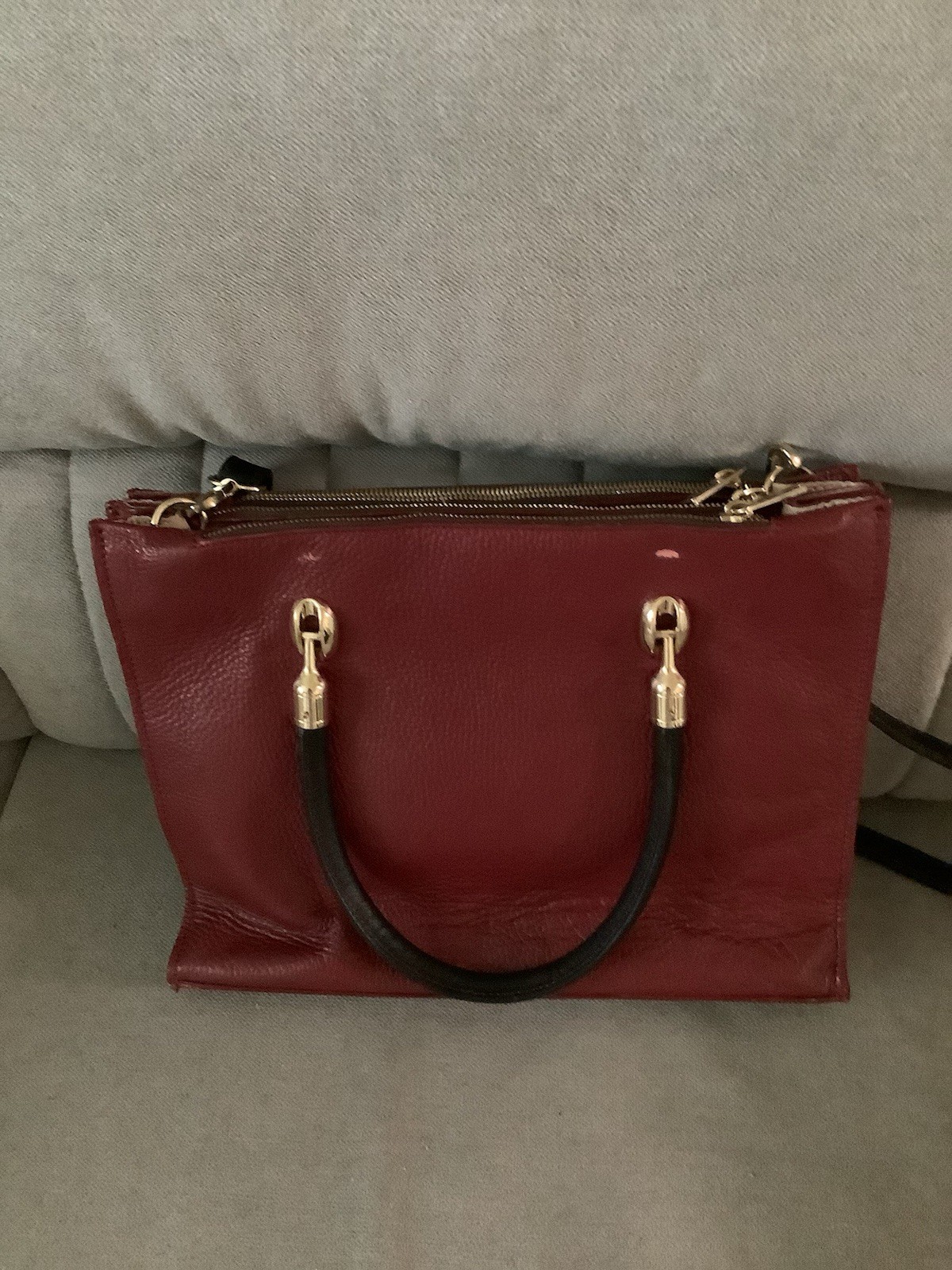 VALENTINA TRADIZION Hand Or Shoulder Bag Burgundy Color
