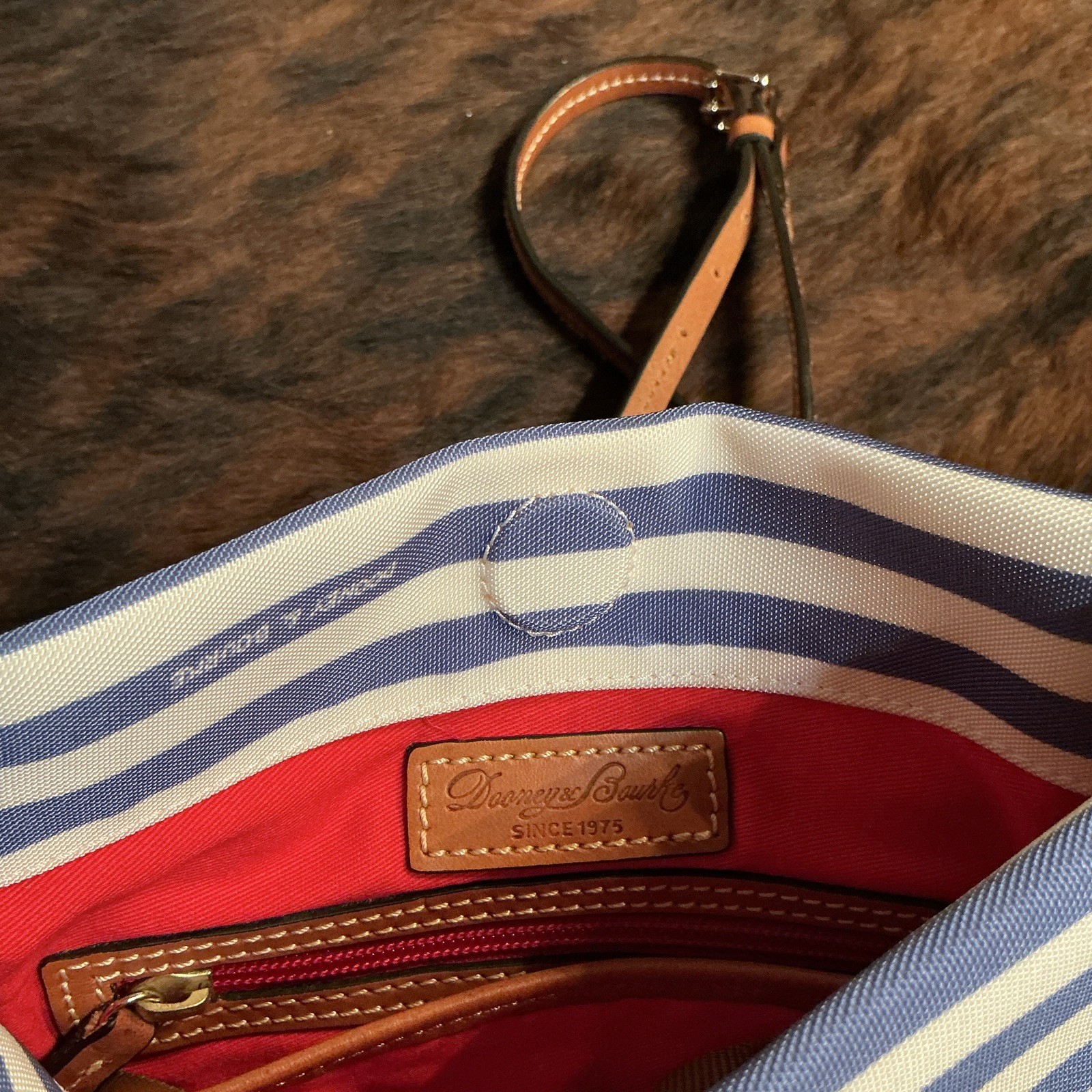 Dooney & Bourke Blue/White Striped Canvas Crossbody Zip Bag Red Lining Gold HW