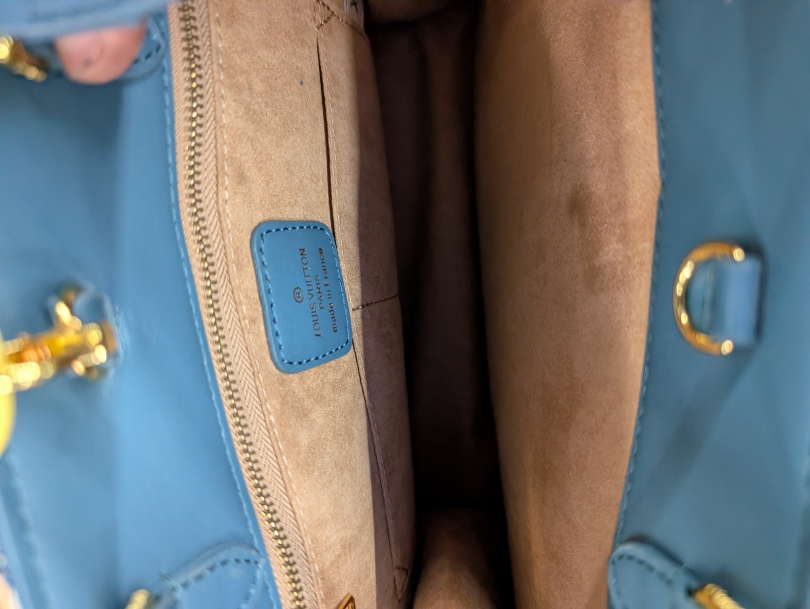 Louis Vuitton Onthego Tote MM Blue Leather