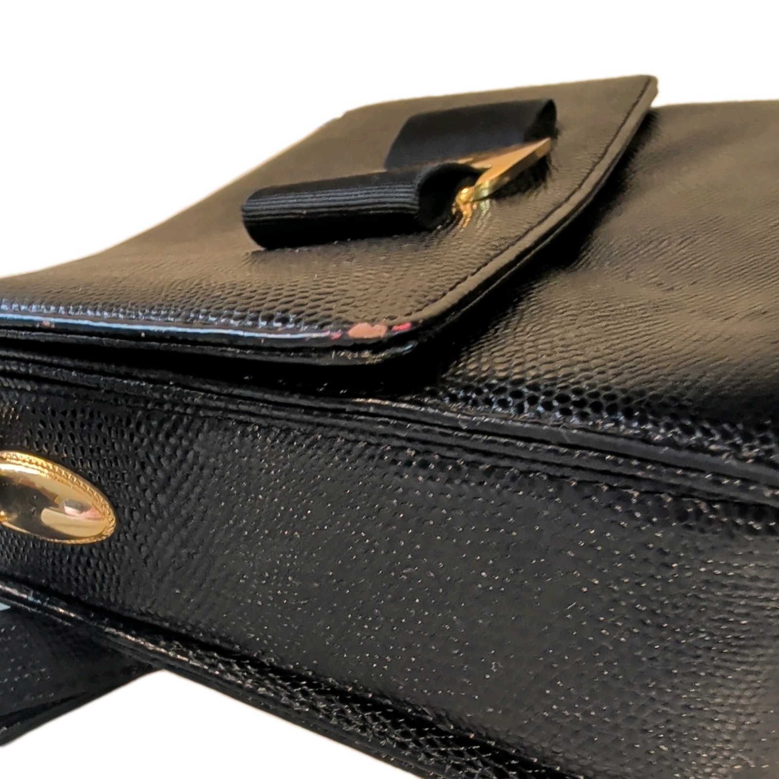 Black Salvatore Ferragamo Vara bow pebbled-leather crossbody bag