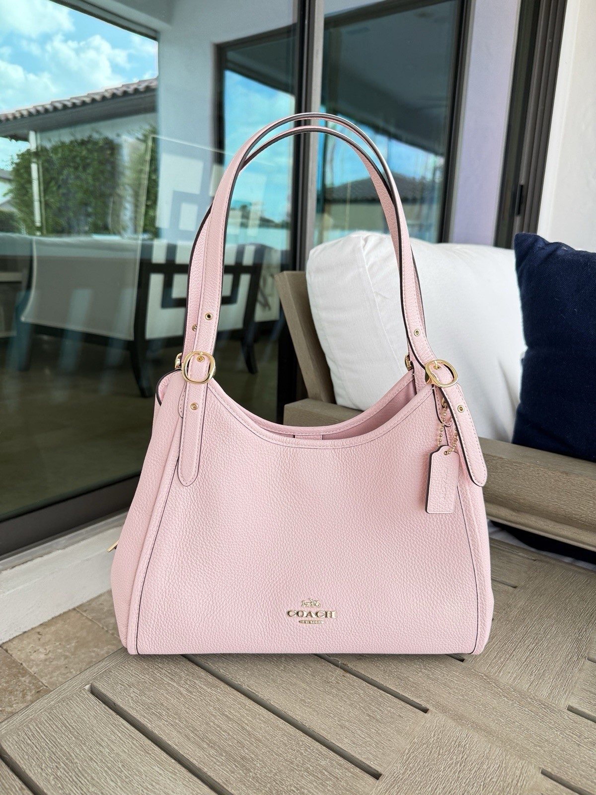 Coach Erin Shoulder Bag Refined pebble Leather CAQ86 Soft Pink NWT