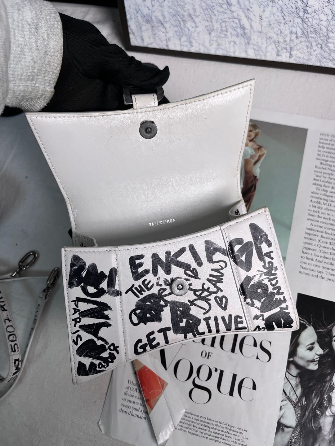 AUTH Balenciaga Hourglass XS White Graffiti Print Leather Top Handle Bag