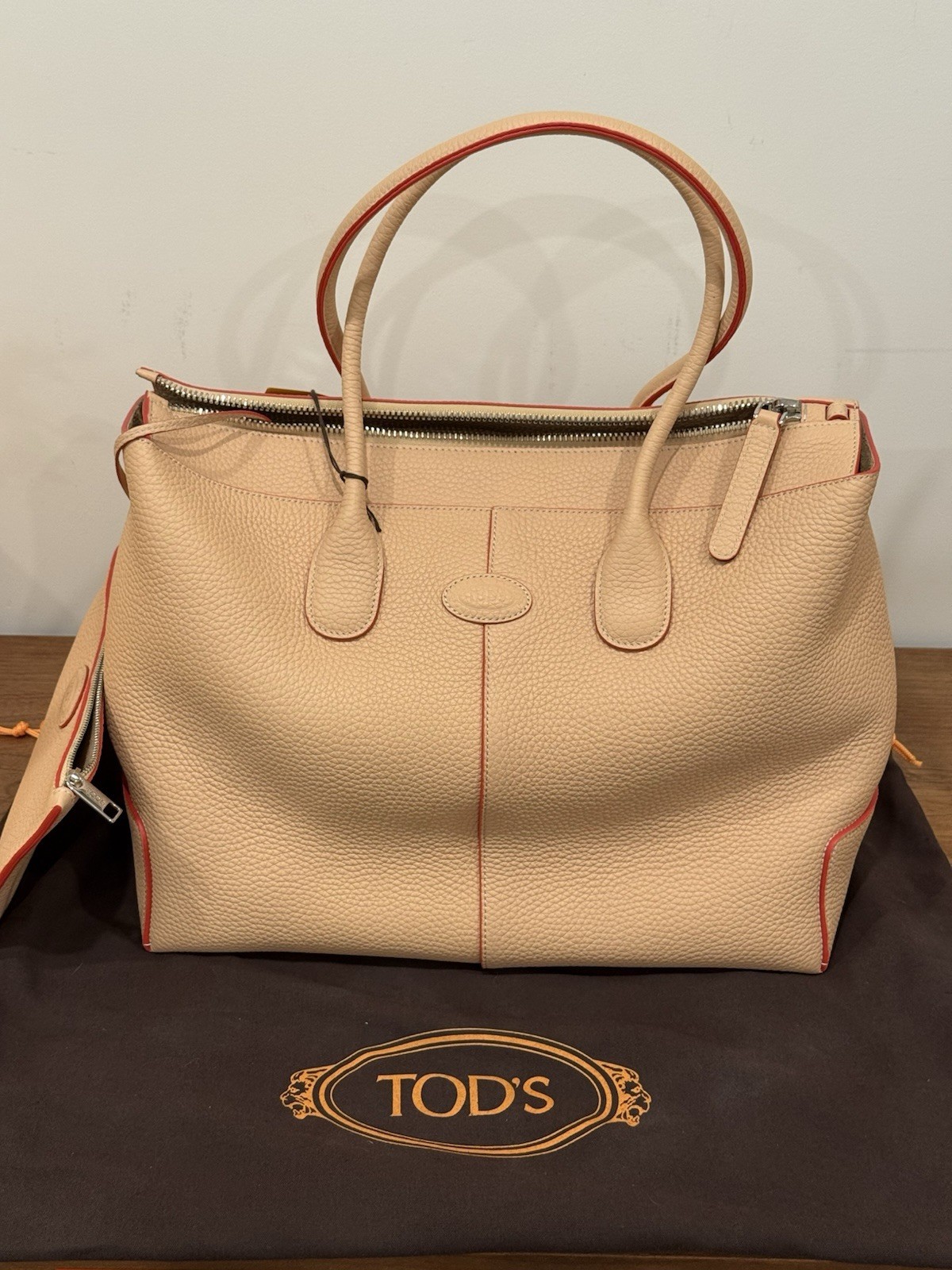 TOD’S Large Pebbled Leather Zip Tote – Cipria / Nude Pink – Removable Clutch –