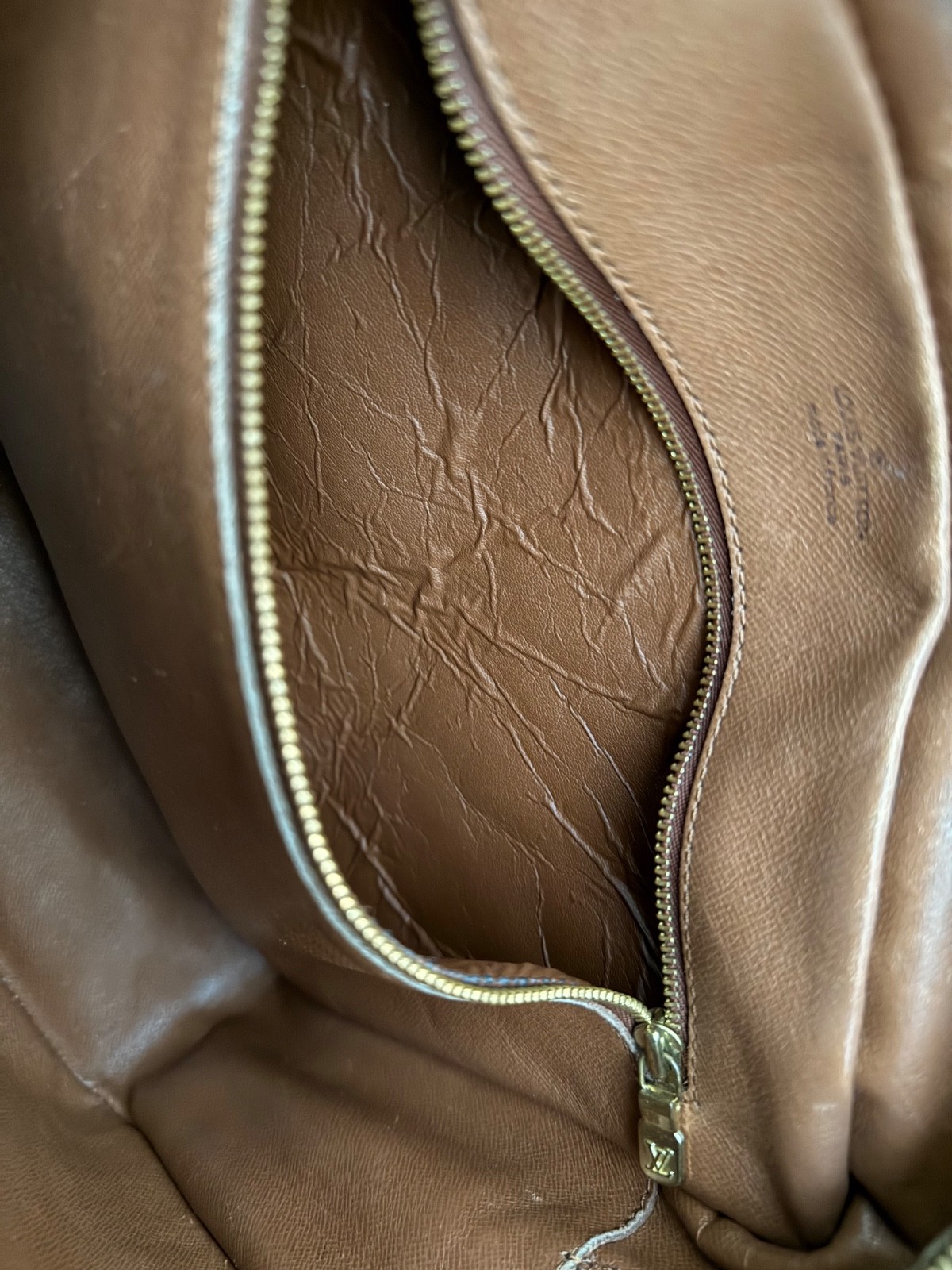 Vintage 80s Louis Vuitton Monogram Nil 28 Bag