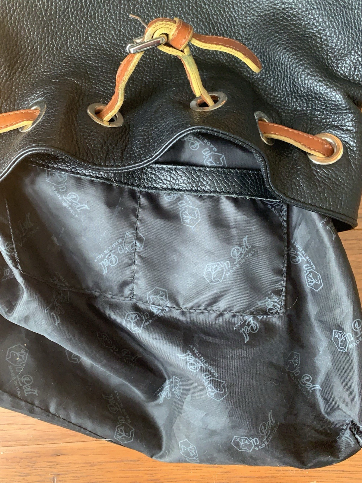 Black Leather Bucket Shoulder Bag 13x12x4” Cristina Italia Tan Accents