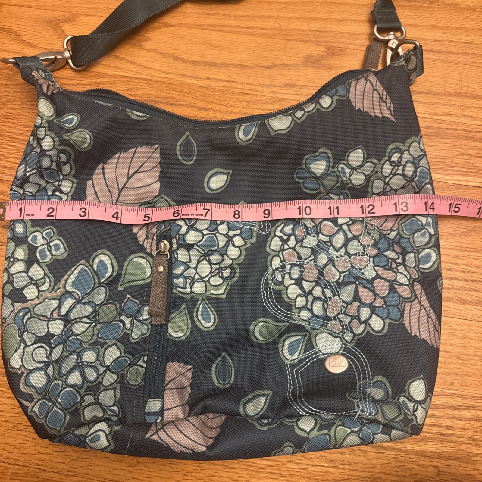 Haiku Ascend Hobo Crossbody/Shoulder Bag in Hydrangea