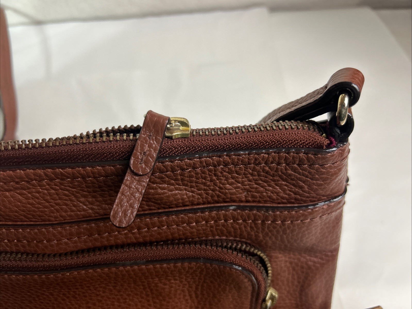 Nordstrom Brown Pebbled Genuine Leather Crossbody Bag Built-in Wallet Purse (e5)