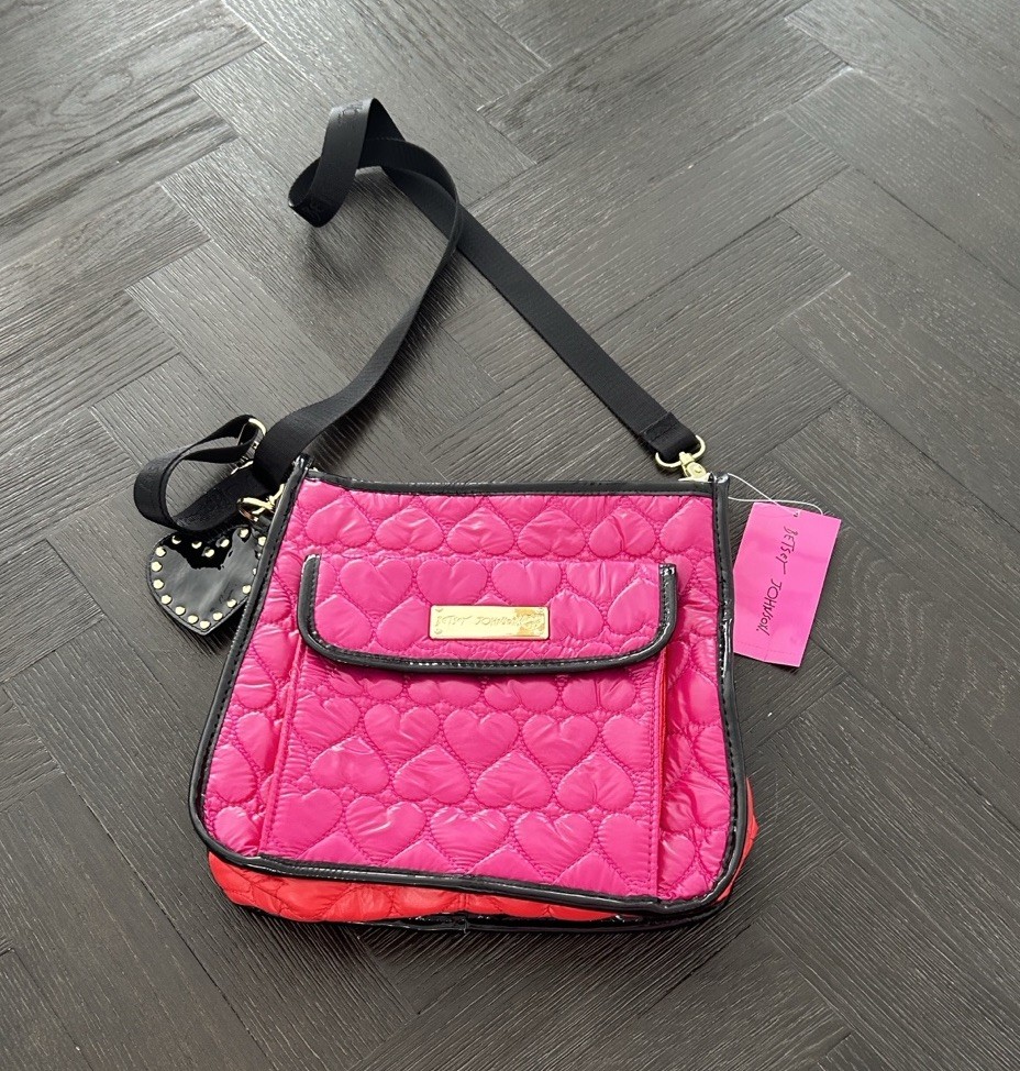 NWT Betsy Johnson be Mine Crossbody